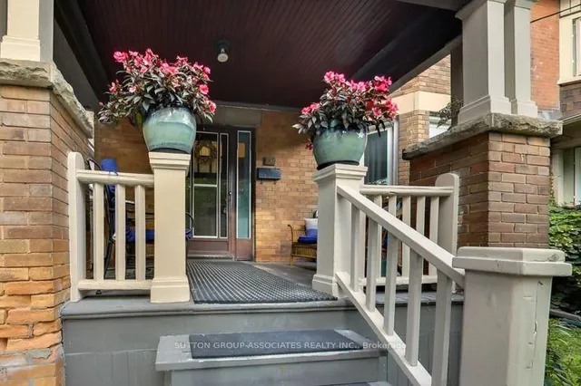 131 Lauder Ave, Toronto 2