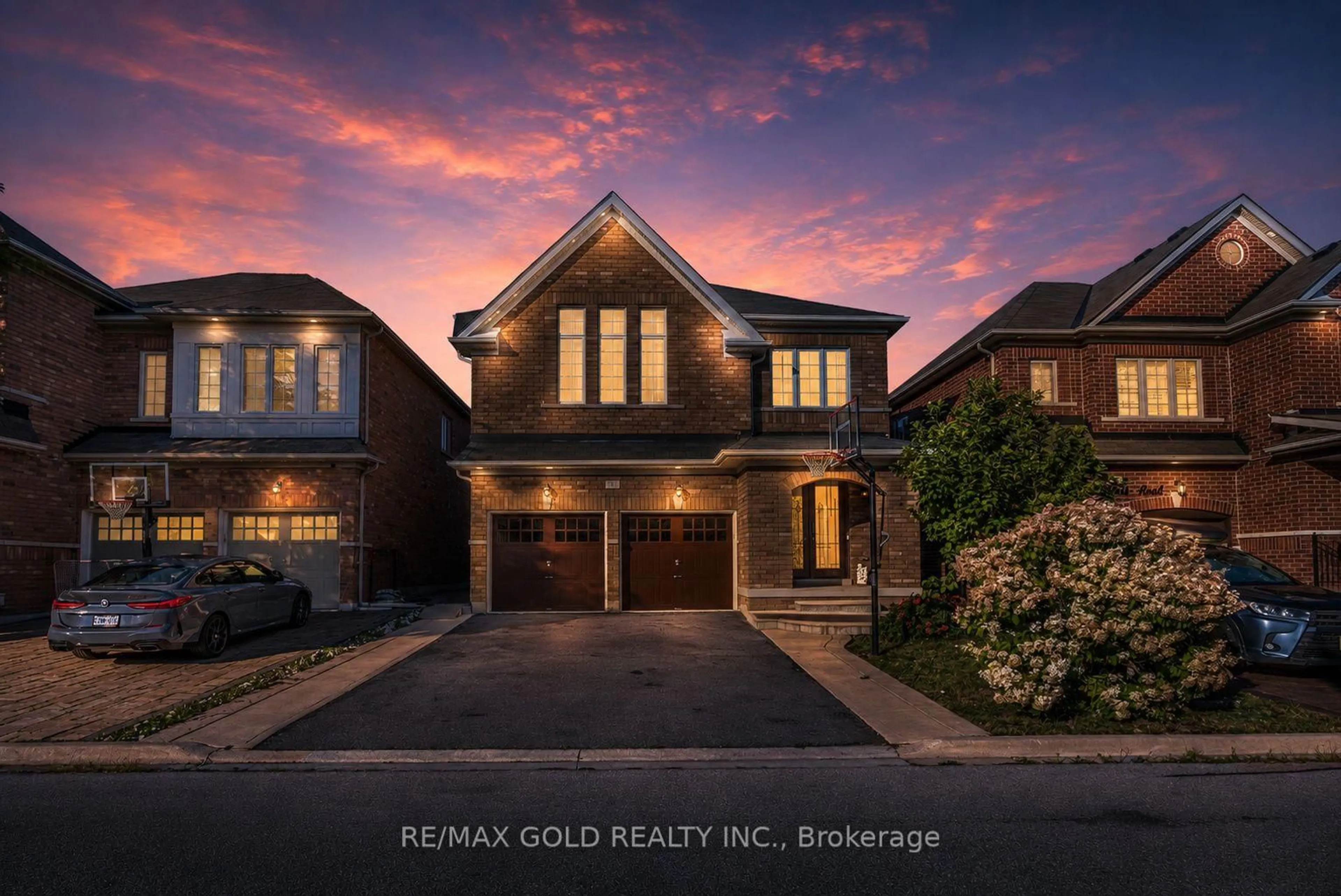 Home with brick exterior material, street for 19 Bellcrest Rd, Brampton Ontario L6Y 2M7