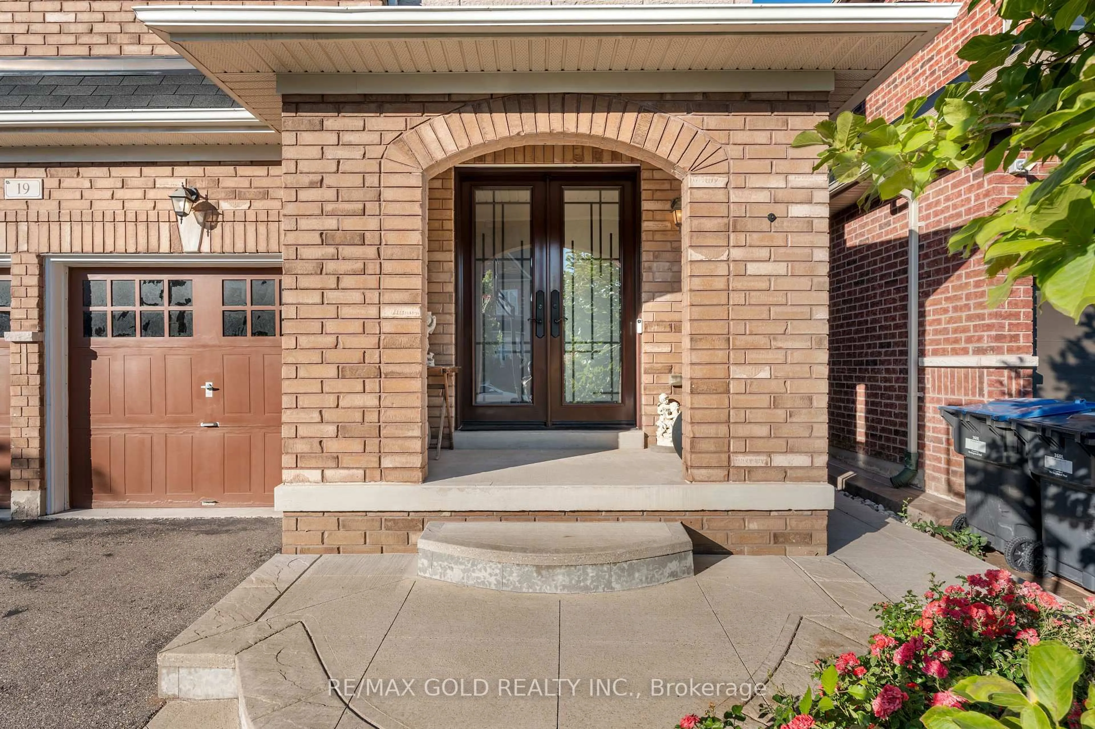 Unknown for 19 Bellcrest Rd, Brampton Ontario L6Y 2M7