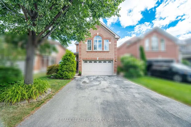23 Swansea Meadows Dr, Brampton