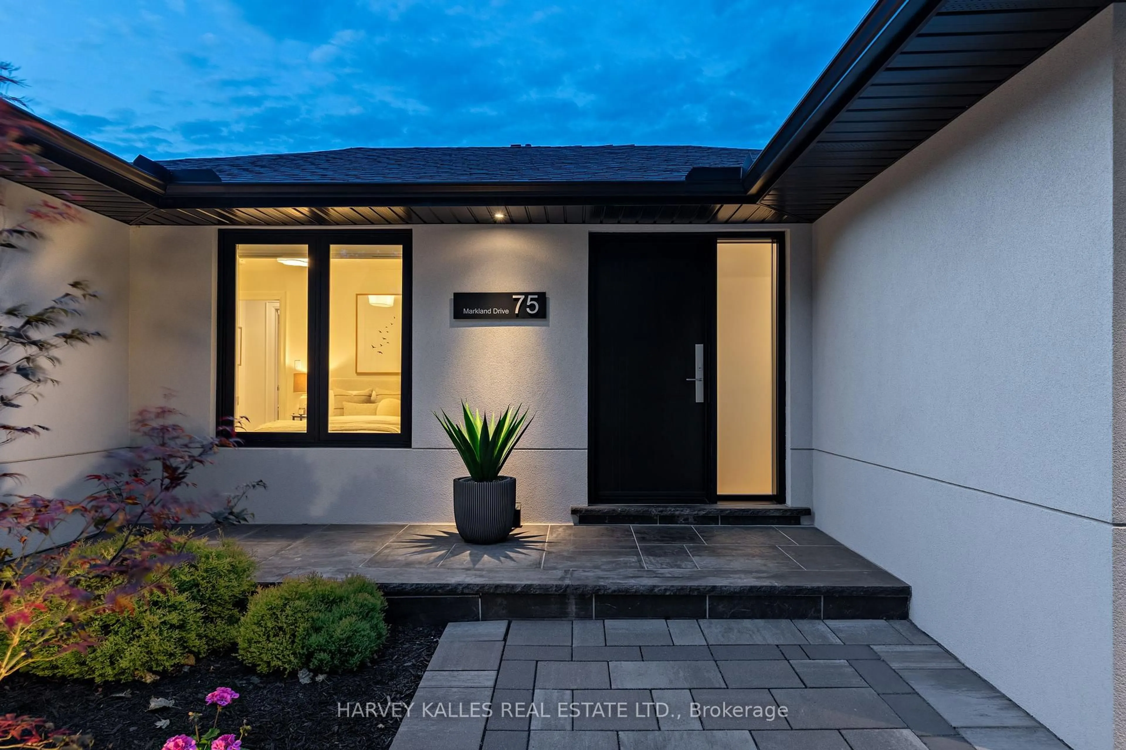 Indoor entryway for 75 Markland Dr, Toronto Ontario M9C 1N4
