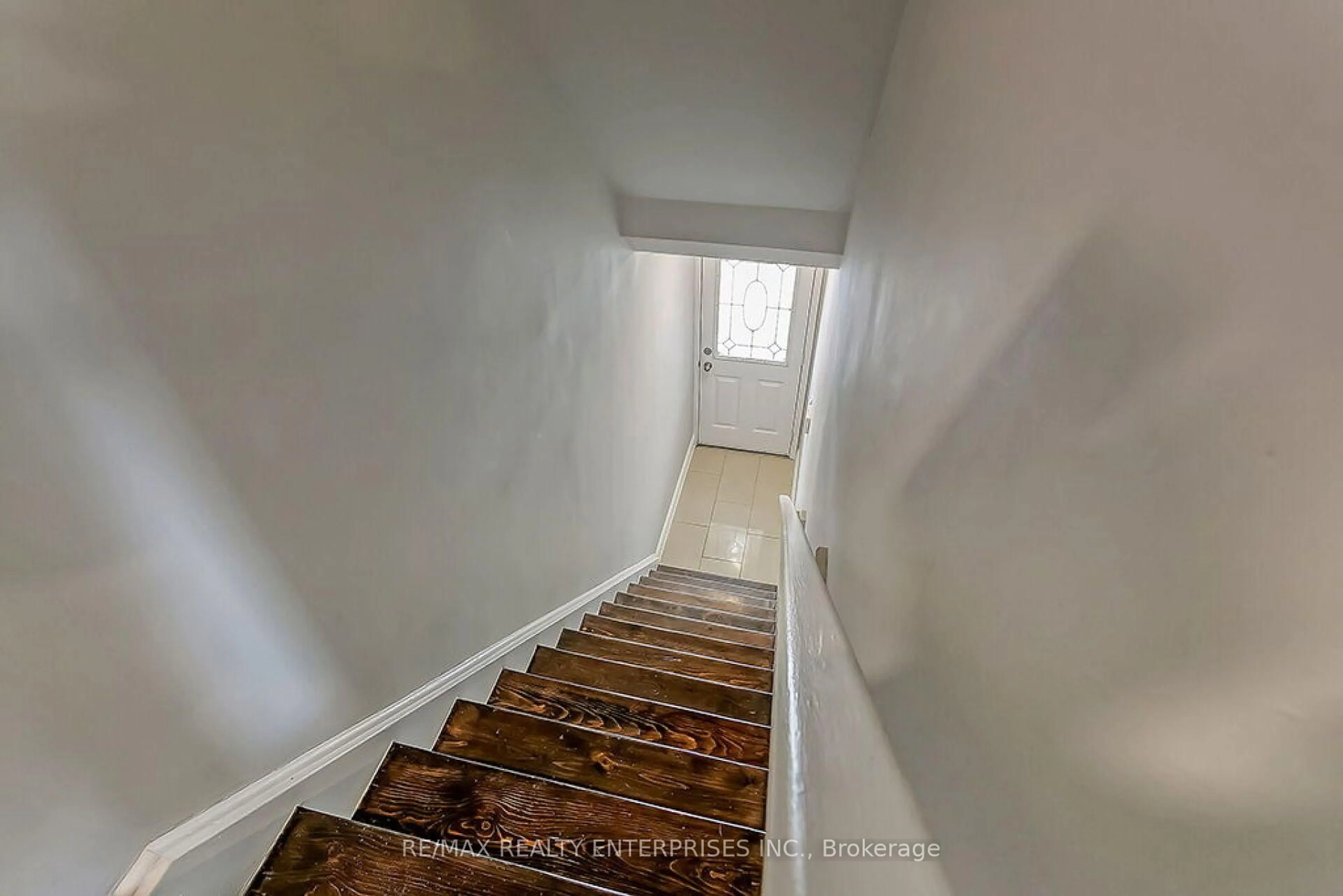 Unknown for 2386 Munn's Ave #Unit E, Oakville Ontario L6H 6G9