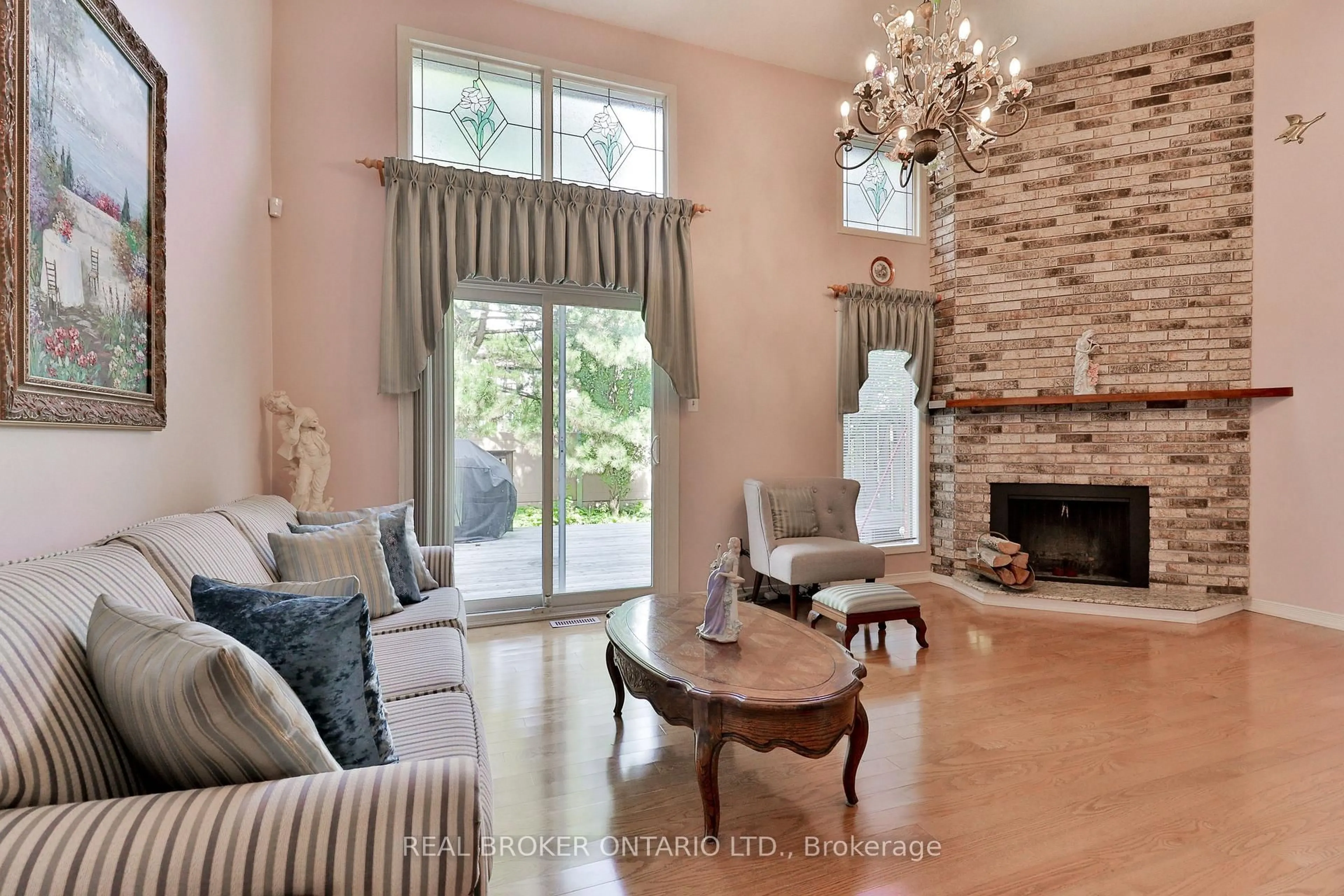 Living room with furniture, unknown for 1764 Rathburn Rd #16, Mississauga Ontario L4W 2N8