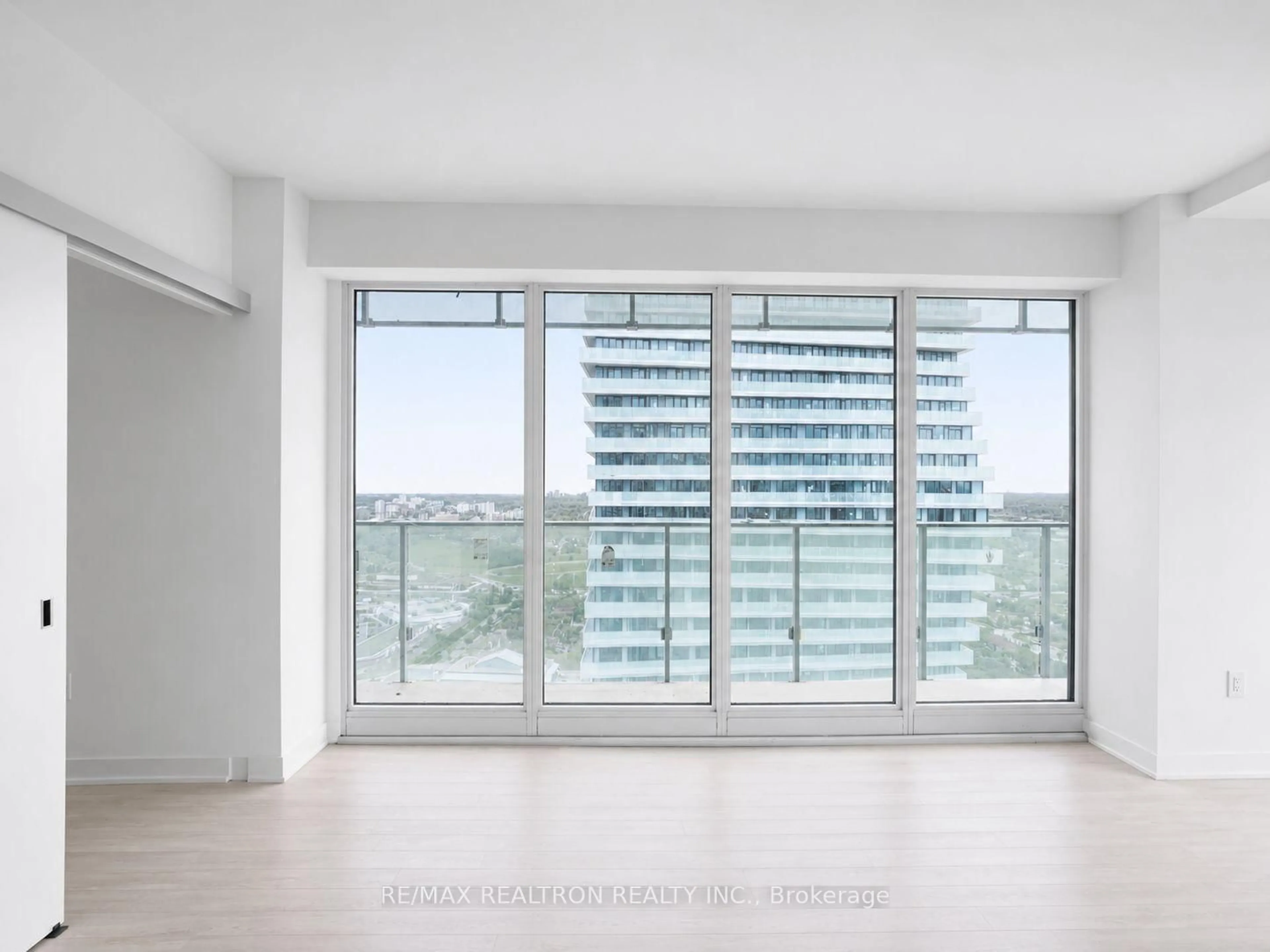 A pic of a room for 3900 Confederation Pkwy #3504, Mississauga Ontario L5B 0M3