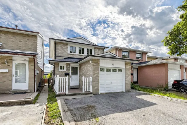 37 Woodsview Ave, Toronto 3