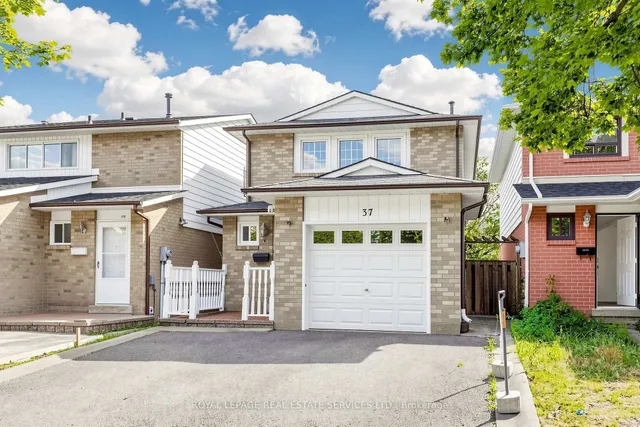 37 Woodsview Ave, Toronto 5
