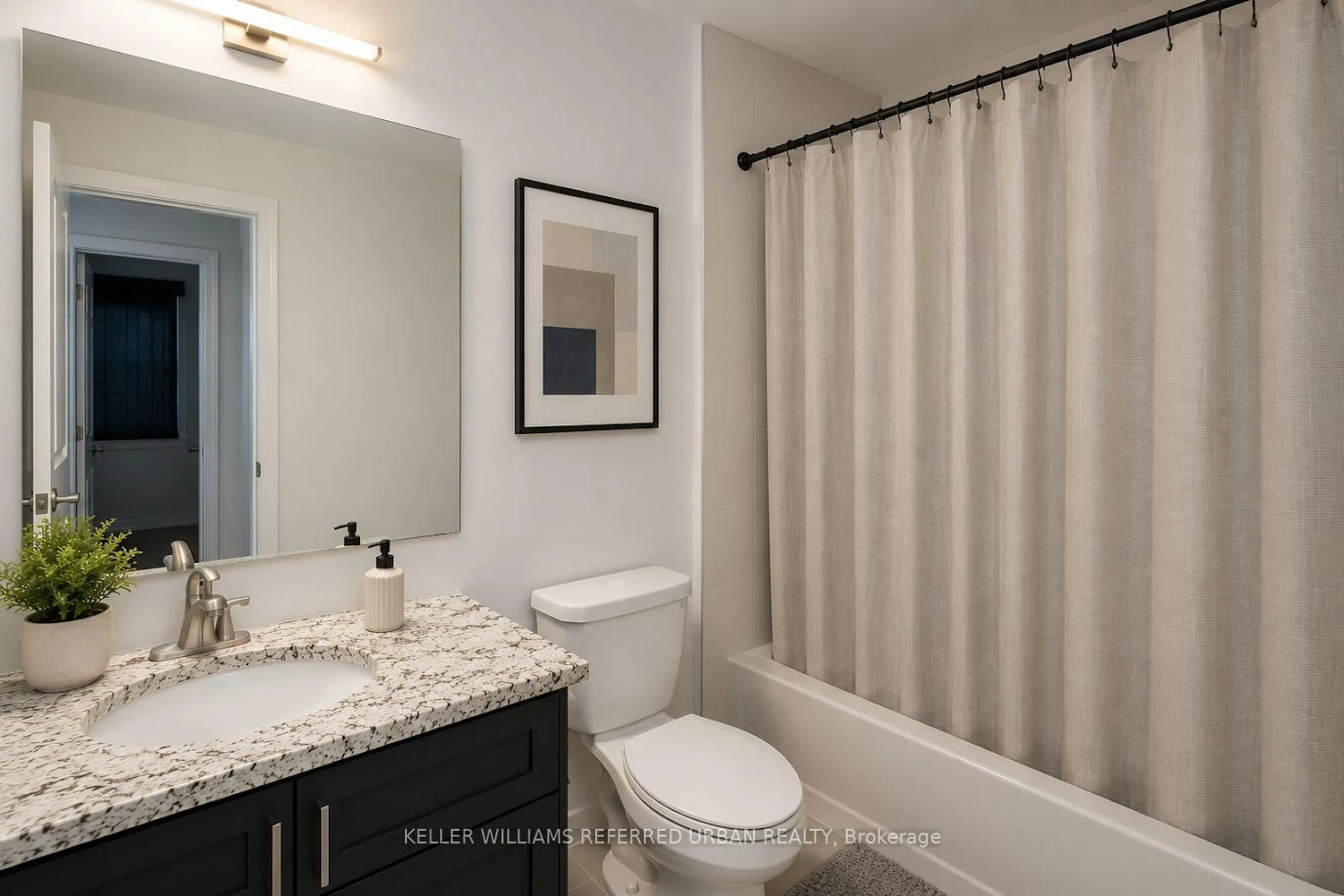 Standard bathroom, ceramic/tile floor for 867 Wilson Ave #3B, Toronto Ontario M3K 0A4