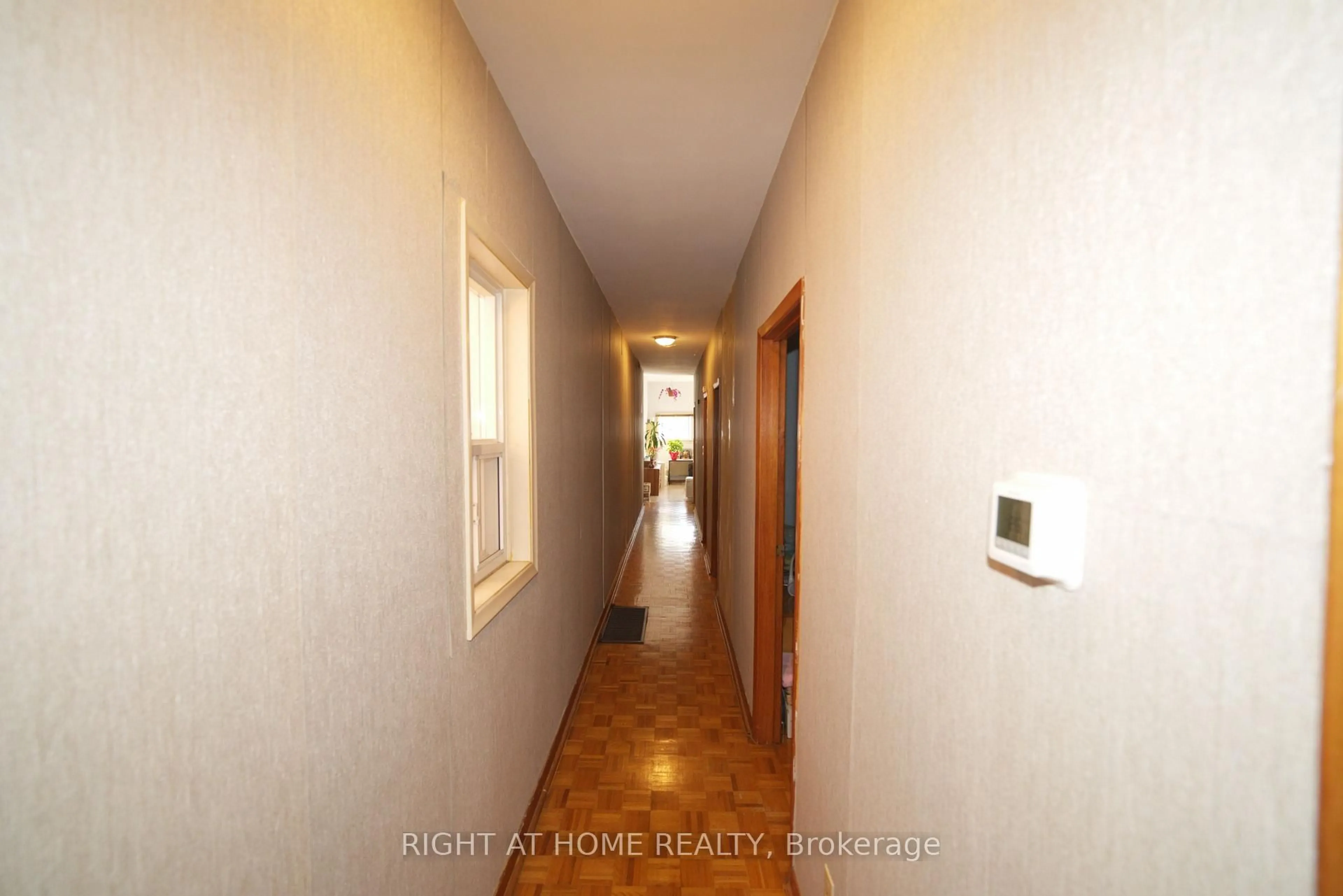 Indoor foyer for 65 Salem Ave, Toronto Ontario M6H 3C2
