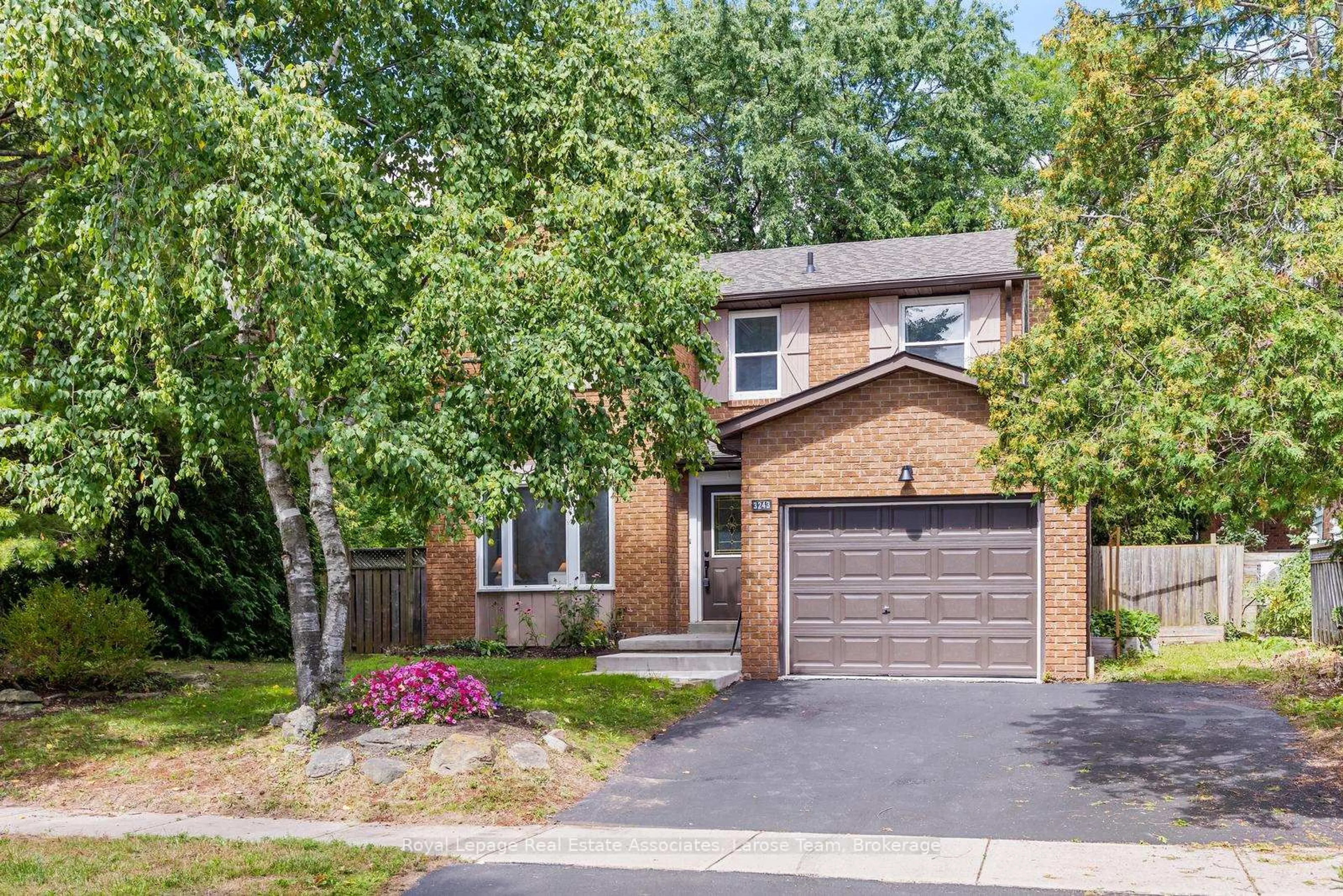Home with brick exterior material, street for 3243 Ulman Rd, Oakville Ontario L6L 5S8