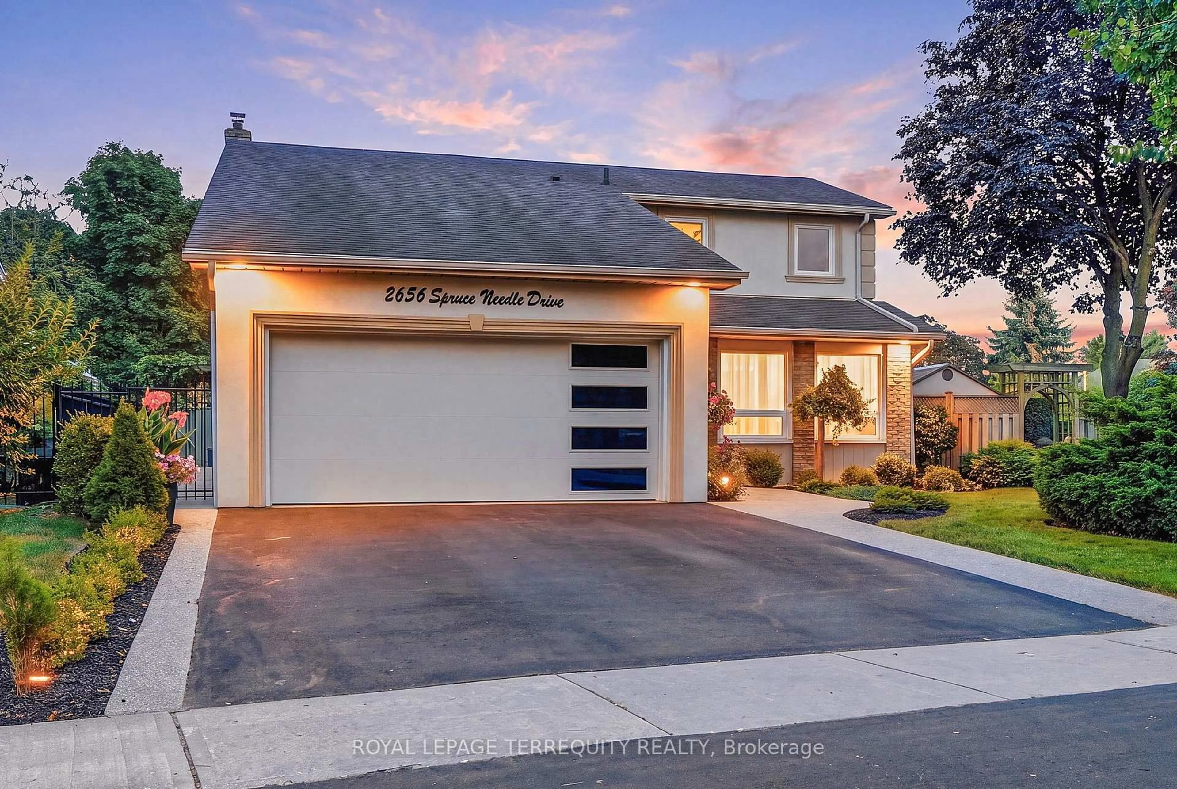 Unknown for 2656 Spruce Needle Dr, Mississauga Ontario L5L 1M9