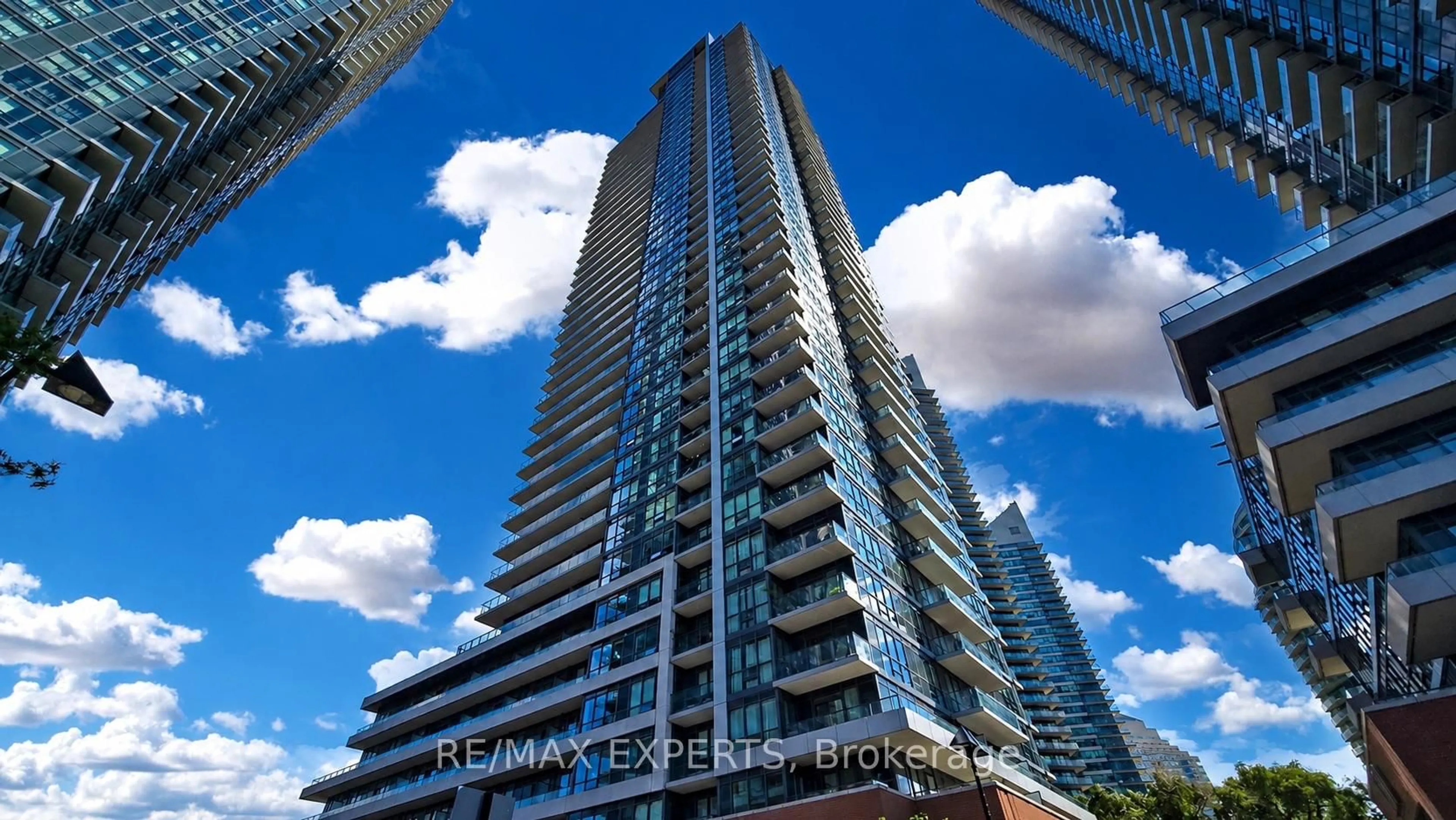 A pic from outside/outdoor area/front of a property/back of a property/a pic from drone, city buildings view from balcony for 2212 Lakeshore Blvd #615, Toronto Ontario M8V 0C2