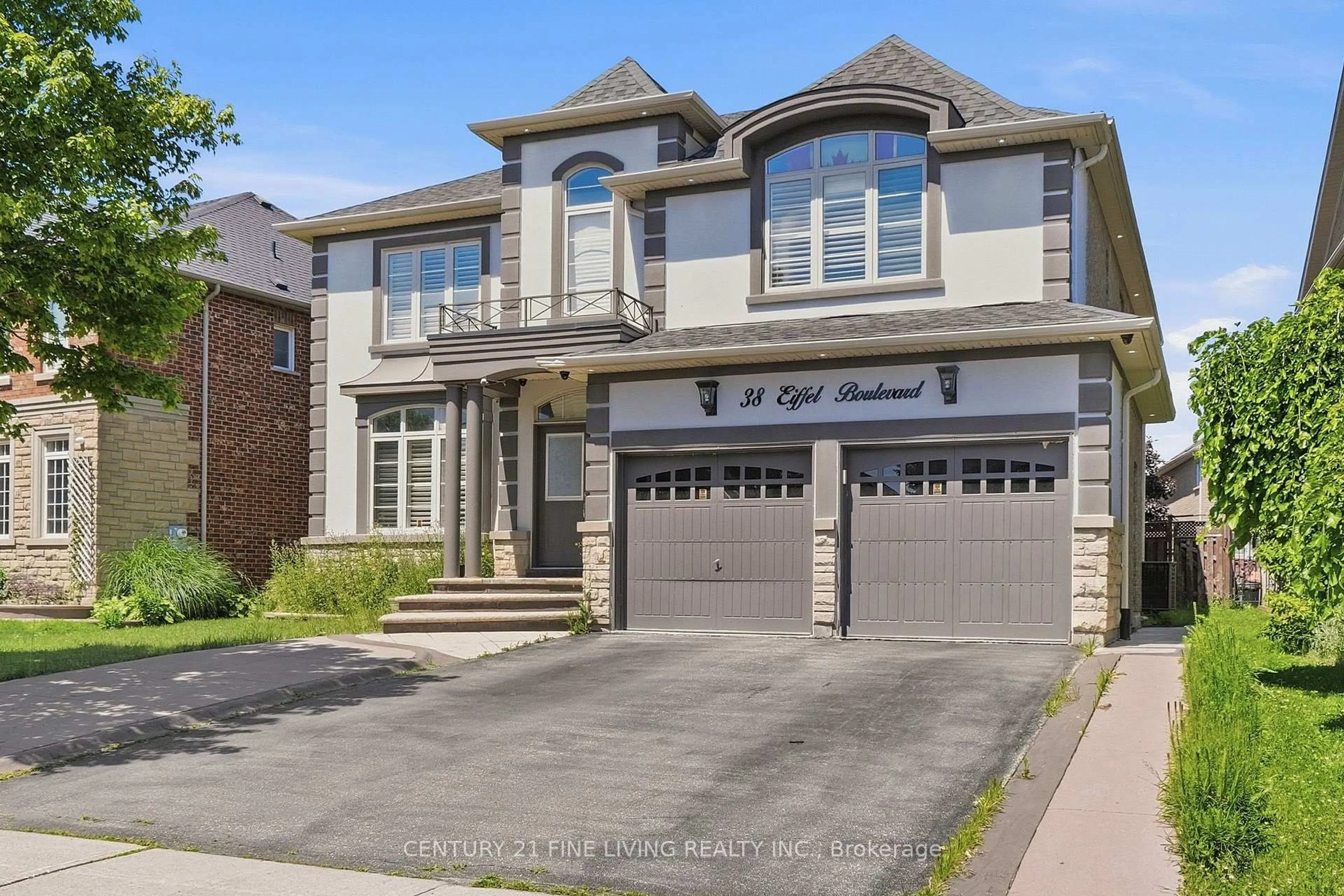 Home with brick exterior material, street for 38 EIFFEL Blvd, Brampton Ontario L6P 1W3