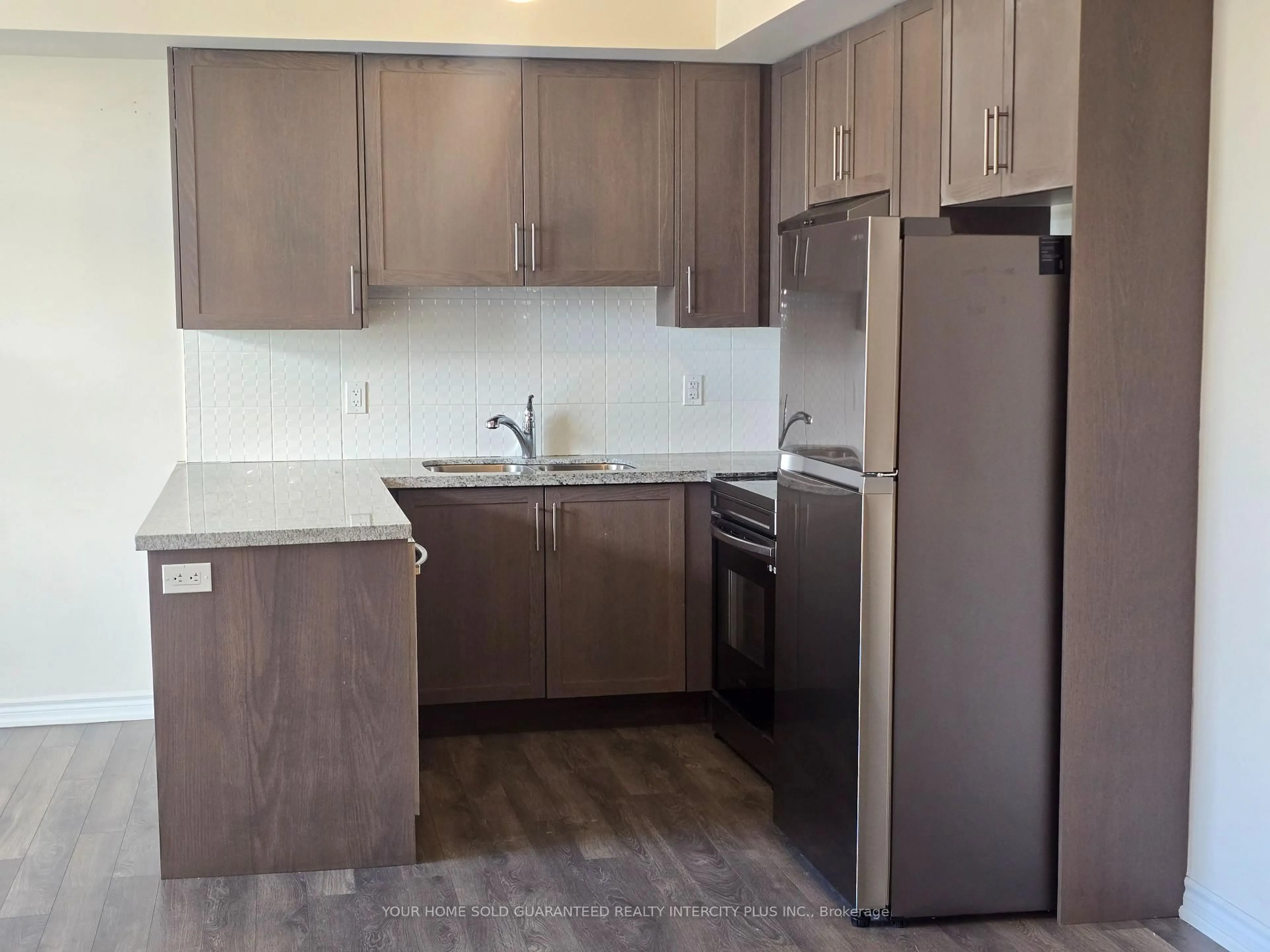 Standard kitchen, unknown for 60 Halliford Pl #702, Brampton Ontario L6P 4R1