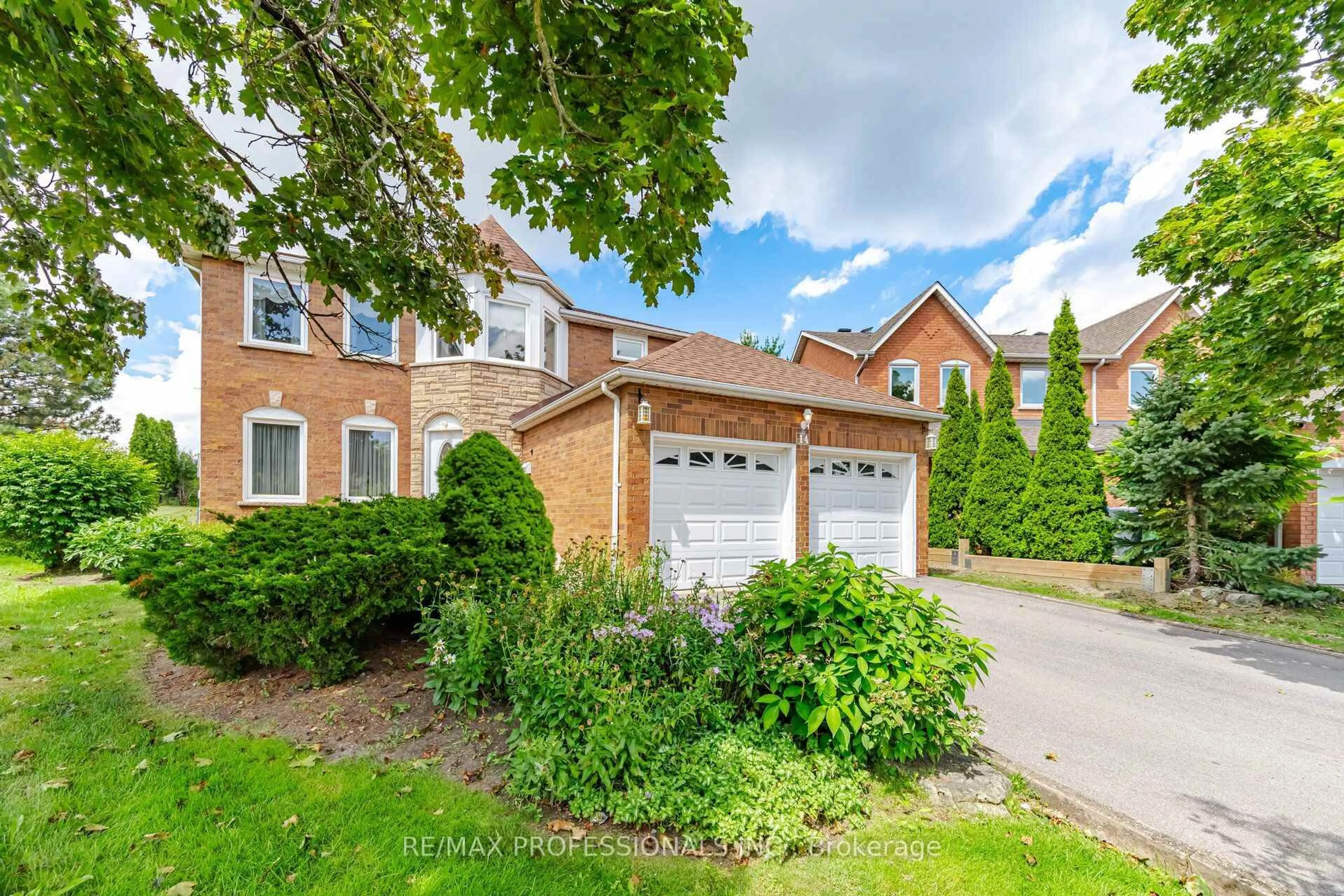 Unknown for 14 Laura Crt, Brampton Ontario L6S 5E9