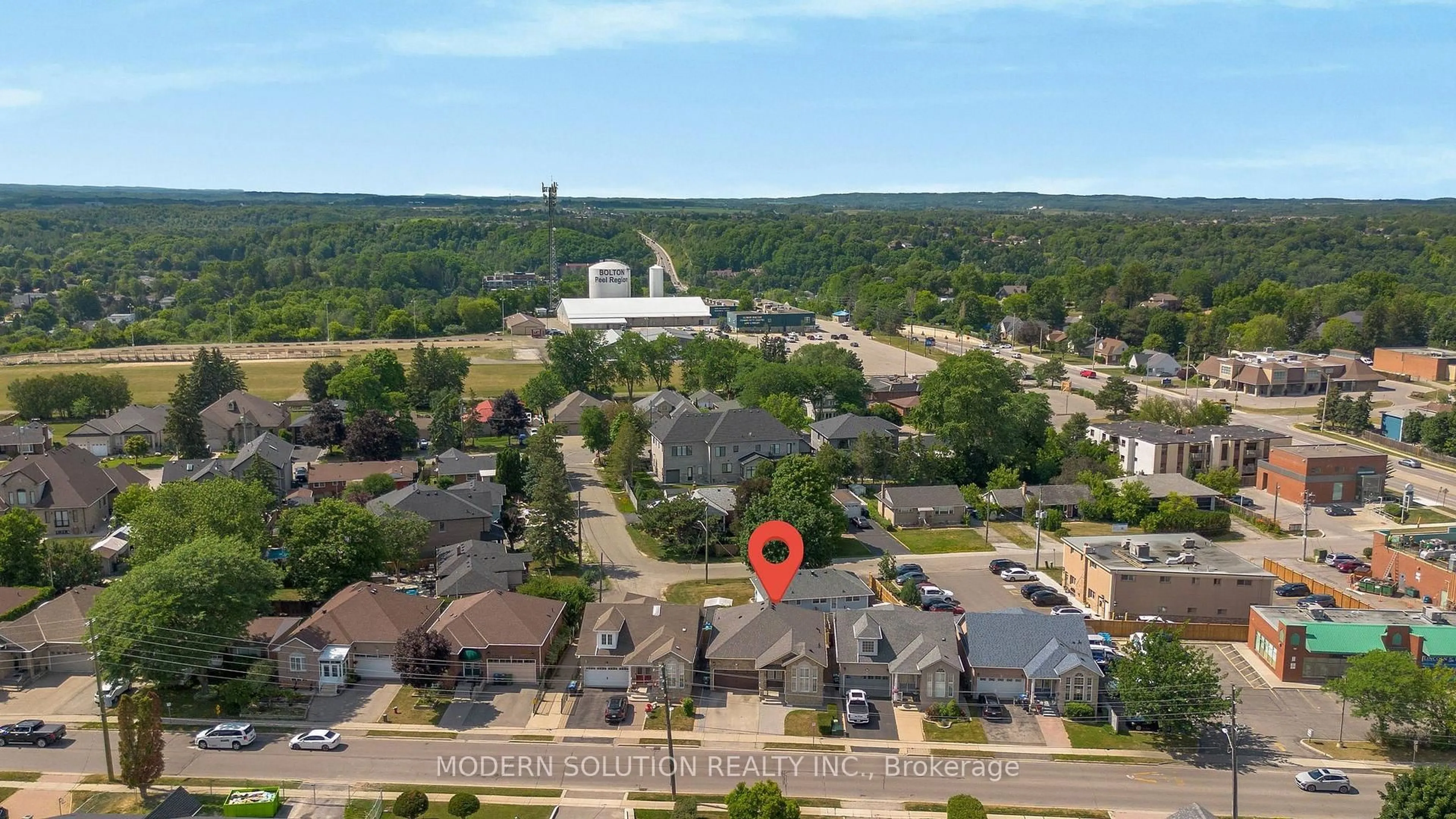 A pic from outside/outdoor area/front of a property/back of a property/a pic from drone, unknown for 53 Ellwood Dr, Caledon Ontario L7E 4W8
