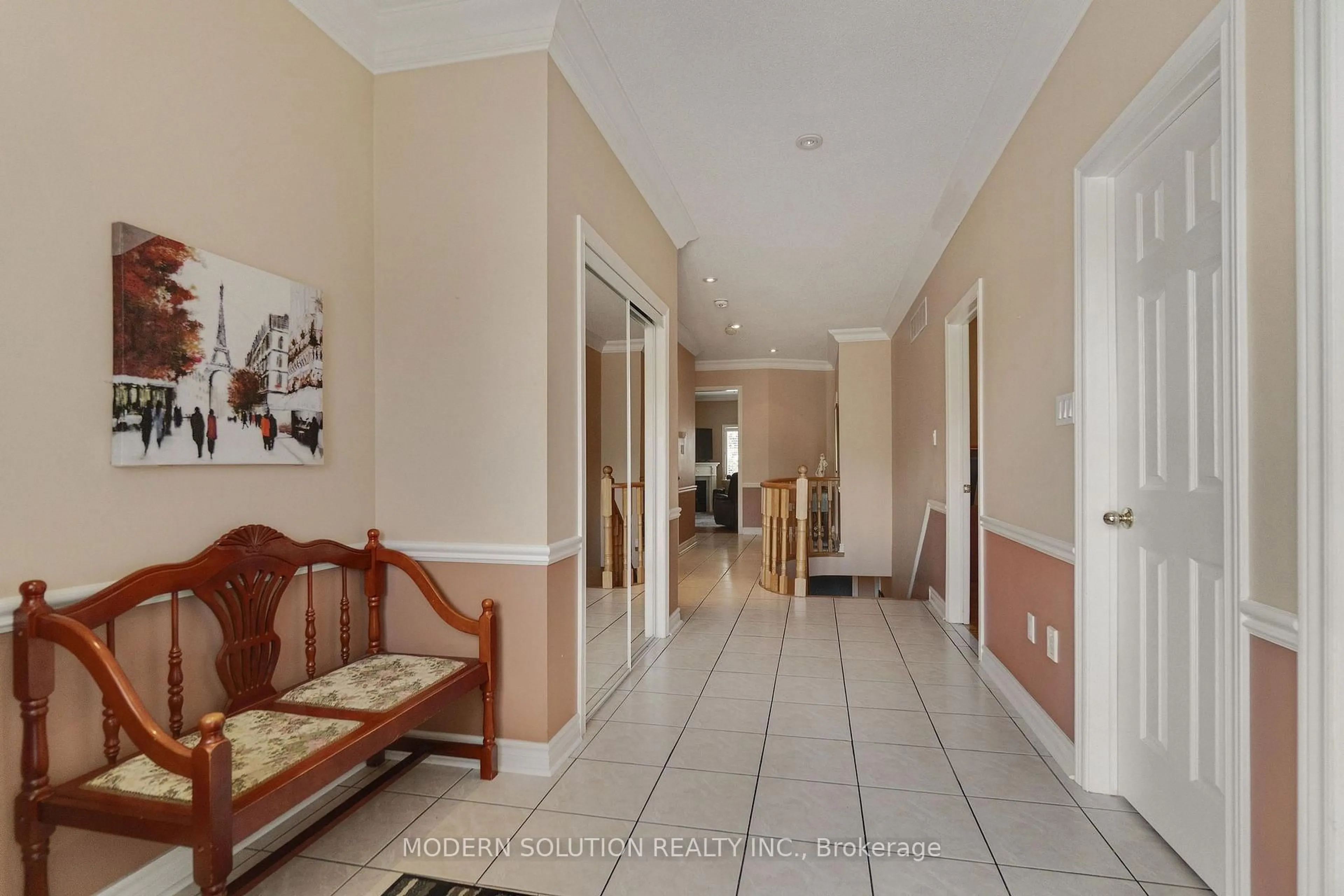 Indoor foyer for 53 Ellwood Dr, Caledon Ontario L7E 4W8