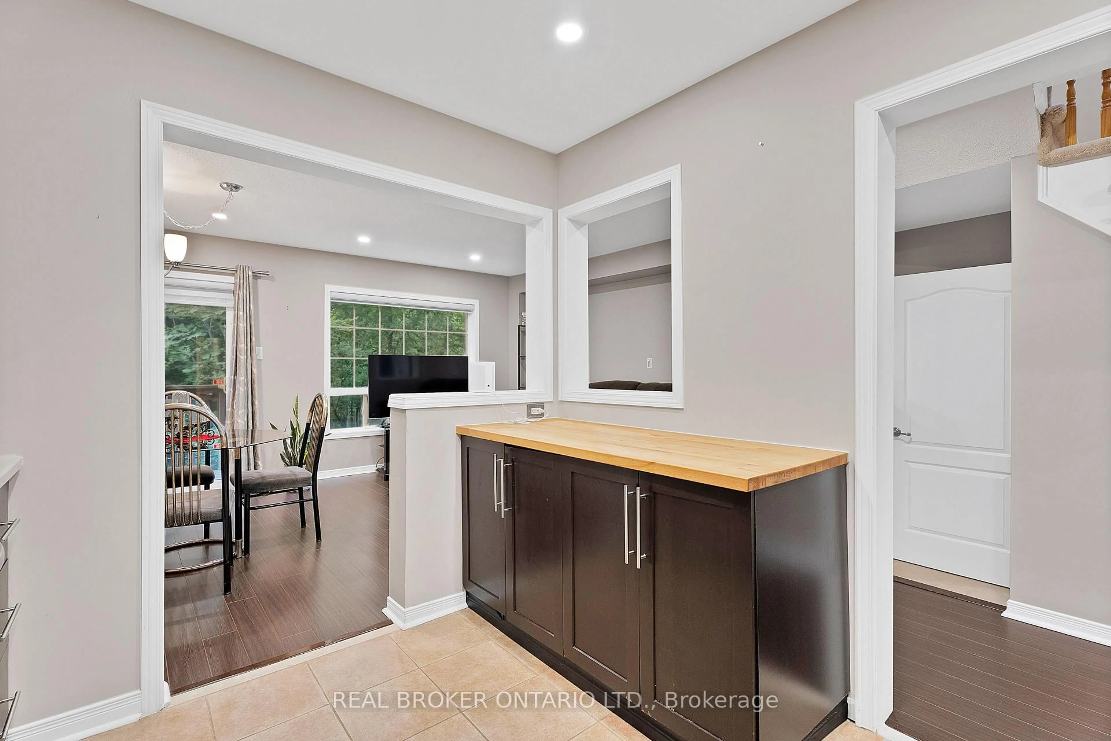 Open concept kitchen, unknown for 7360 Zinnia Pl #152, Mississauga Ontario L5W 2A5