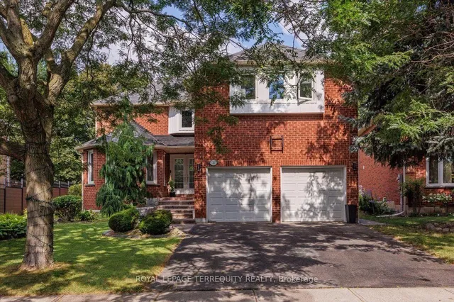 1207 Dogwood Cres, Oakville 2