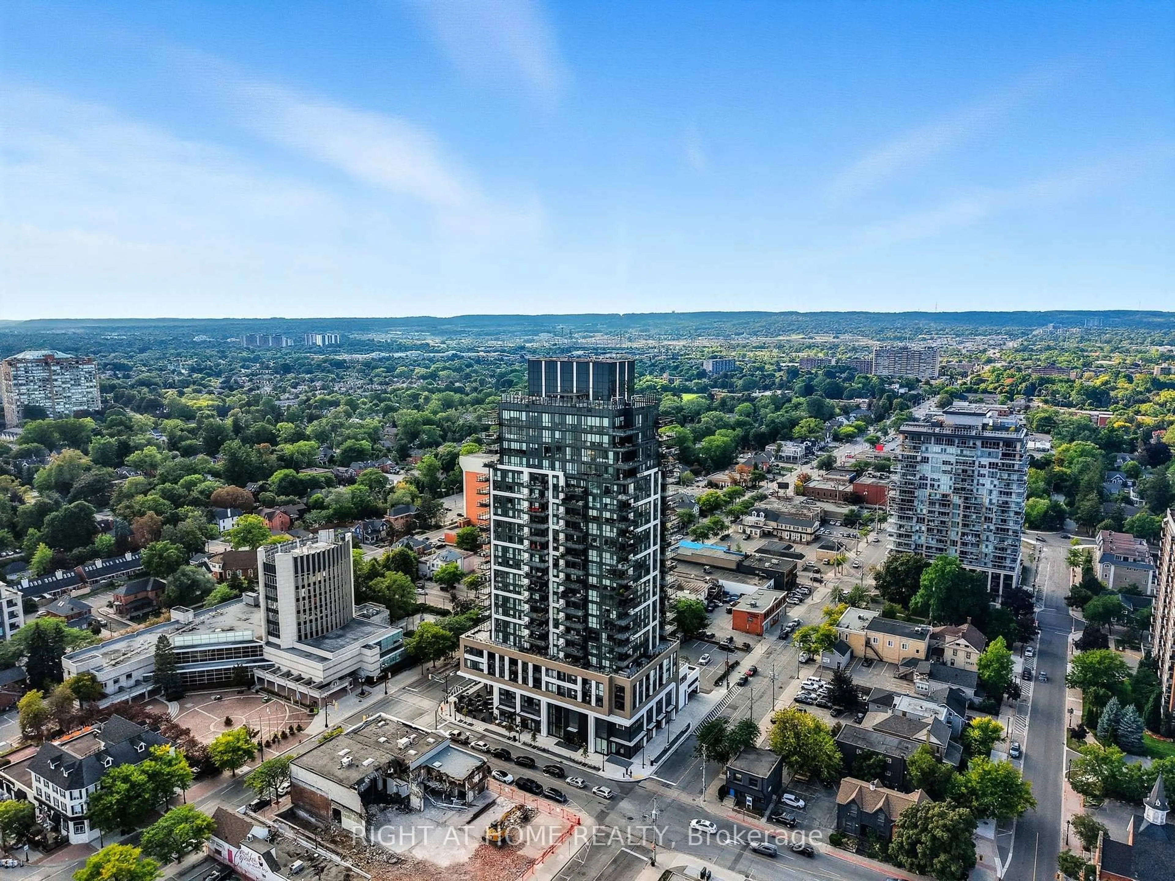 A pic from outside/outdoor area/front of a property/back of a property/a pic from drone, city buildings view from balcony for 2007 James St #2002, Burlington Ontario L7R 0G7