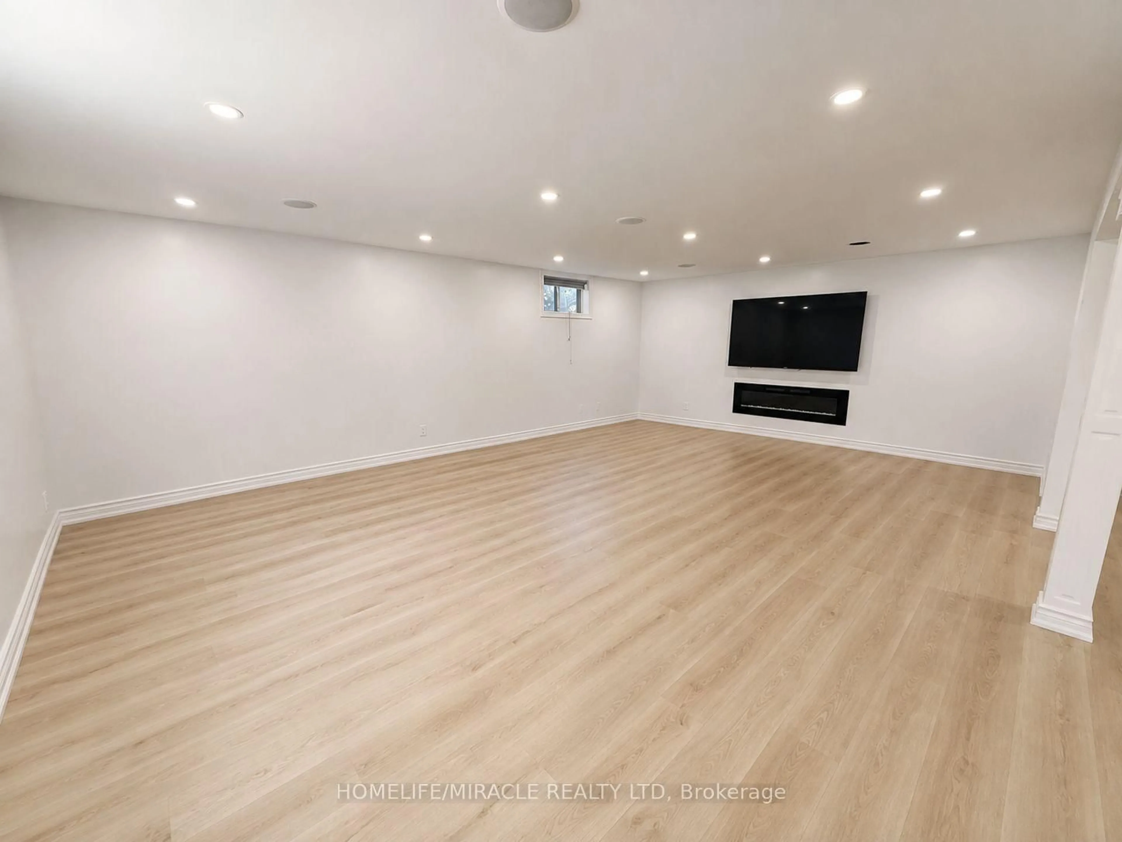 A pic of a room for 23 Brussels St, Toronto Ontario M8Y 1H2