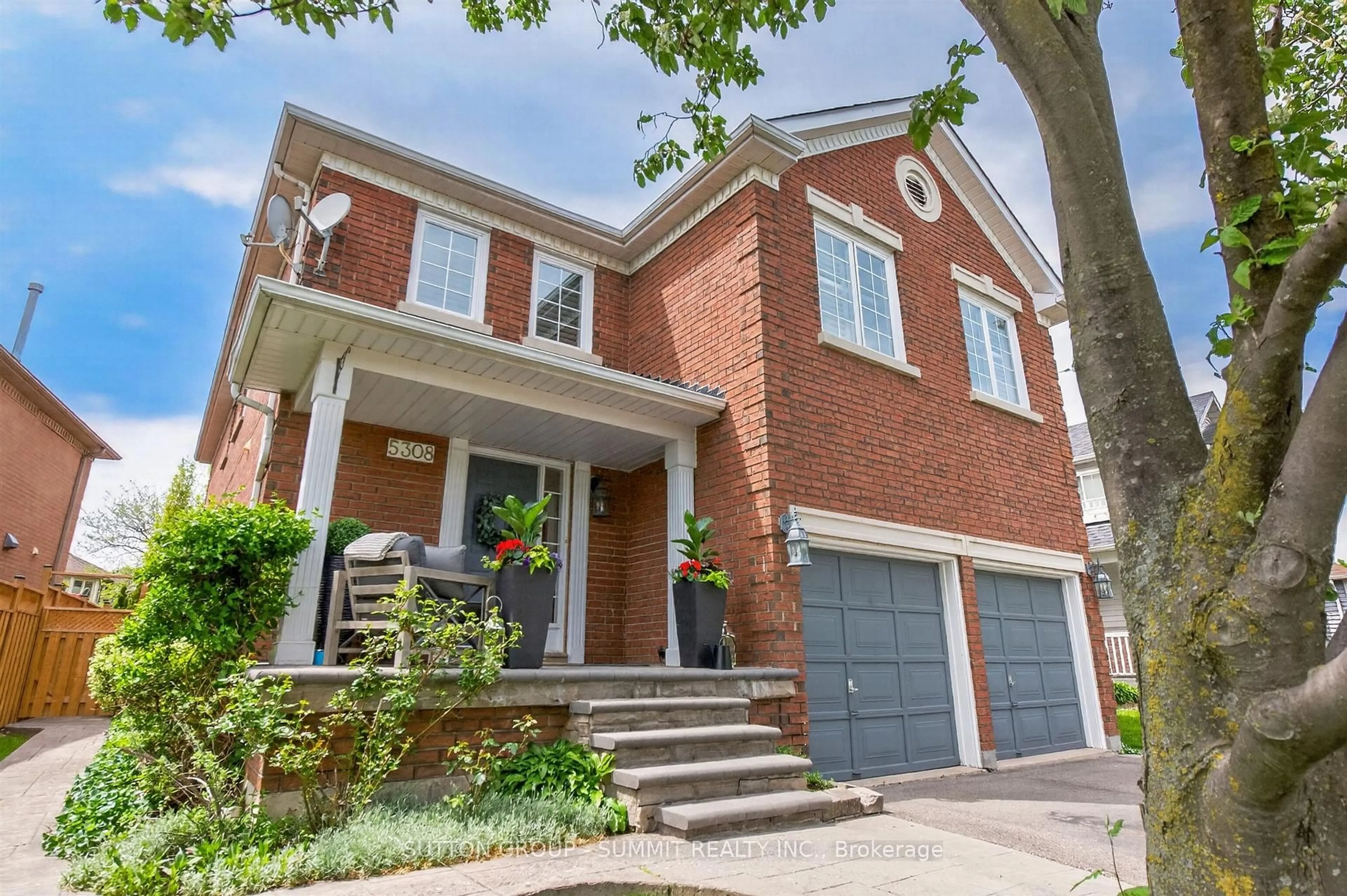 Home with brick exterior material, street for 5308 MIDDLEBURY Dr, Mississauga Ontario L5M 5E5