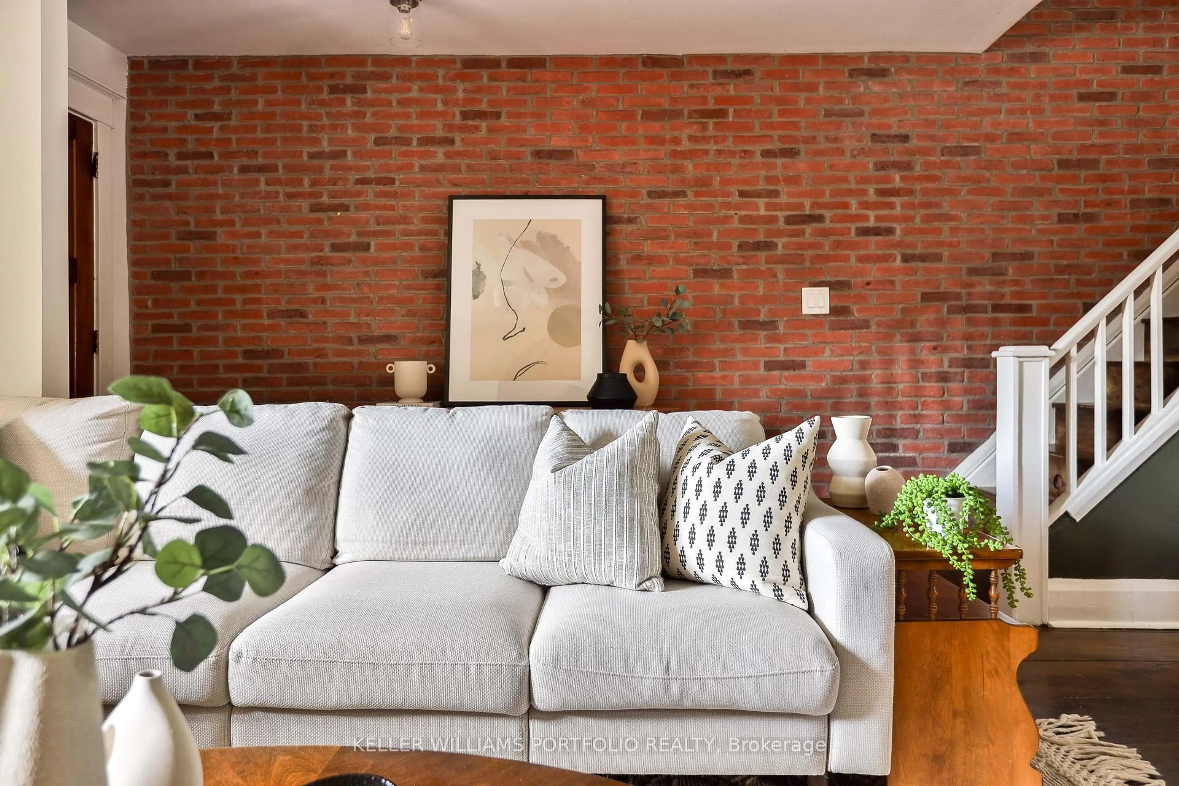 Living room with furniture, unknown for 28 Pryor Ave, Toronto Ontario M6N 2Y4