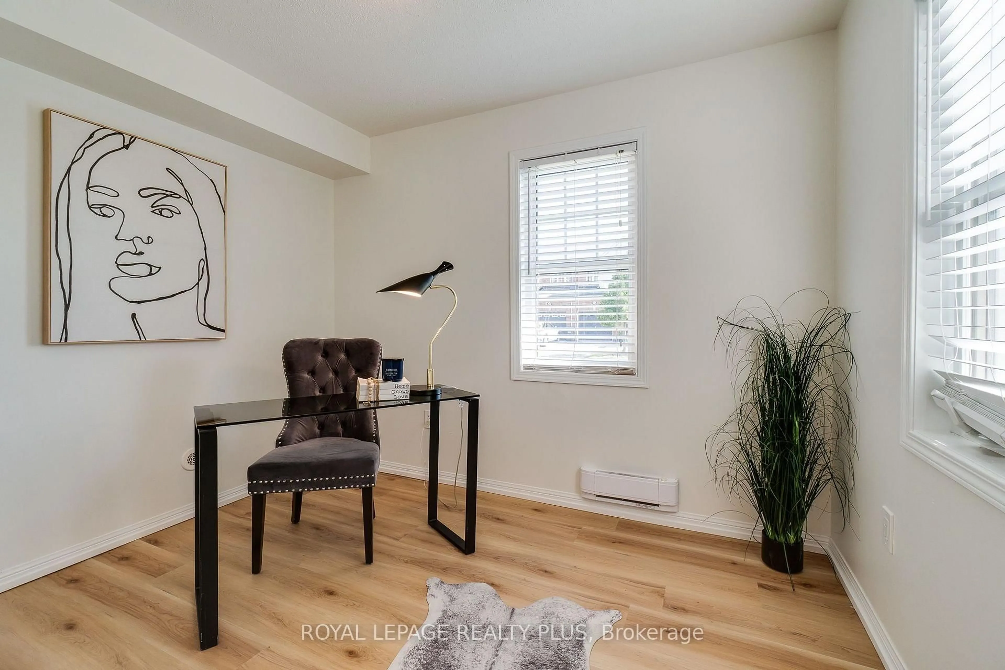 A pic of a room for 501 Cavanagh Lane, Milton Ontario L9T 8G3