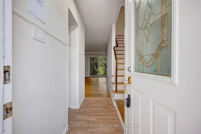 140 Ripley Crt #4, Oakville 4