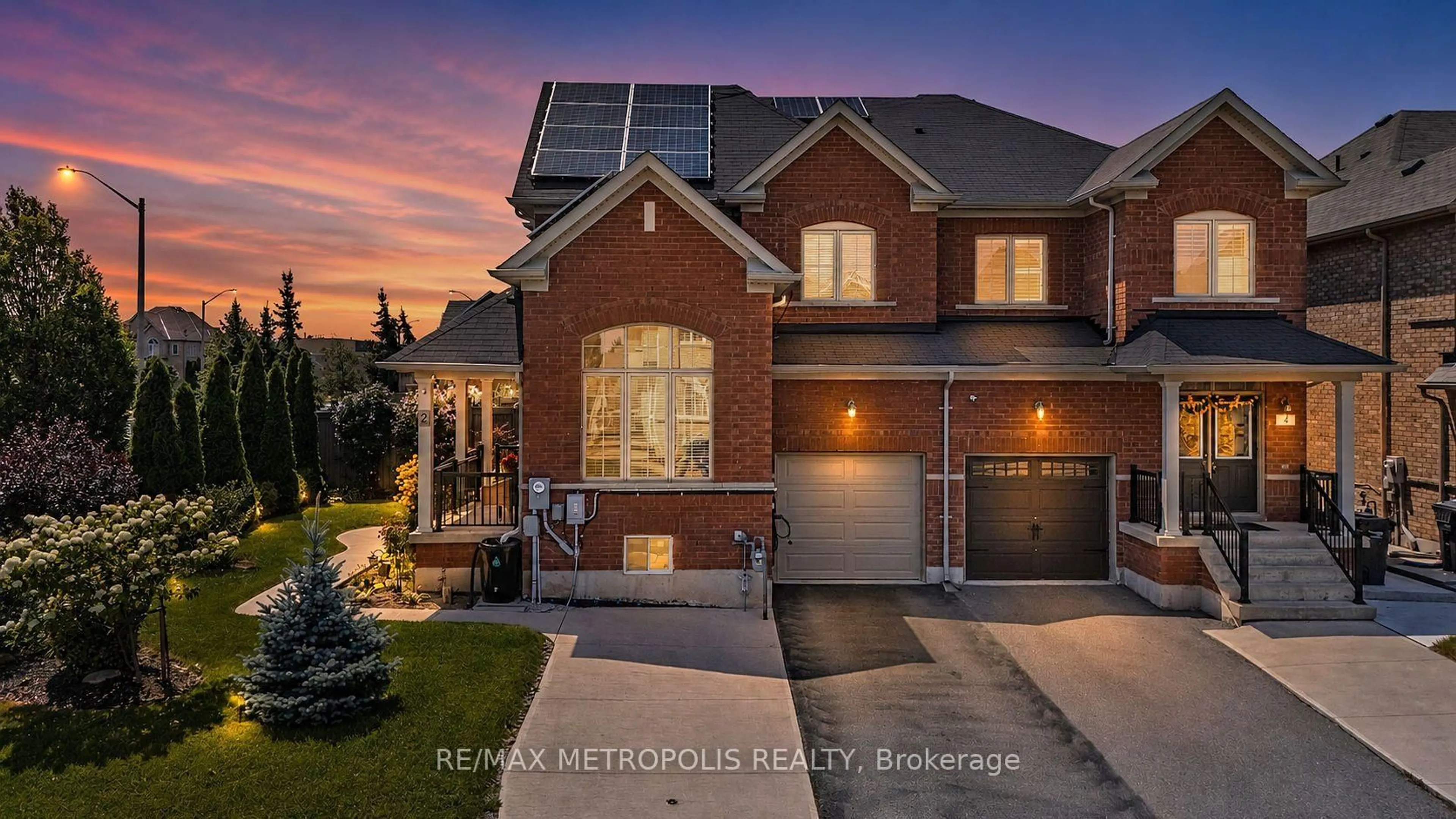 Home with brick exterior material, street for 2 Brentwick Dr, Brampton Ontario L6X 3B3