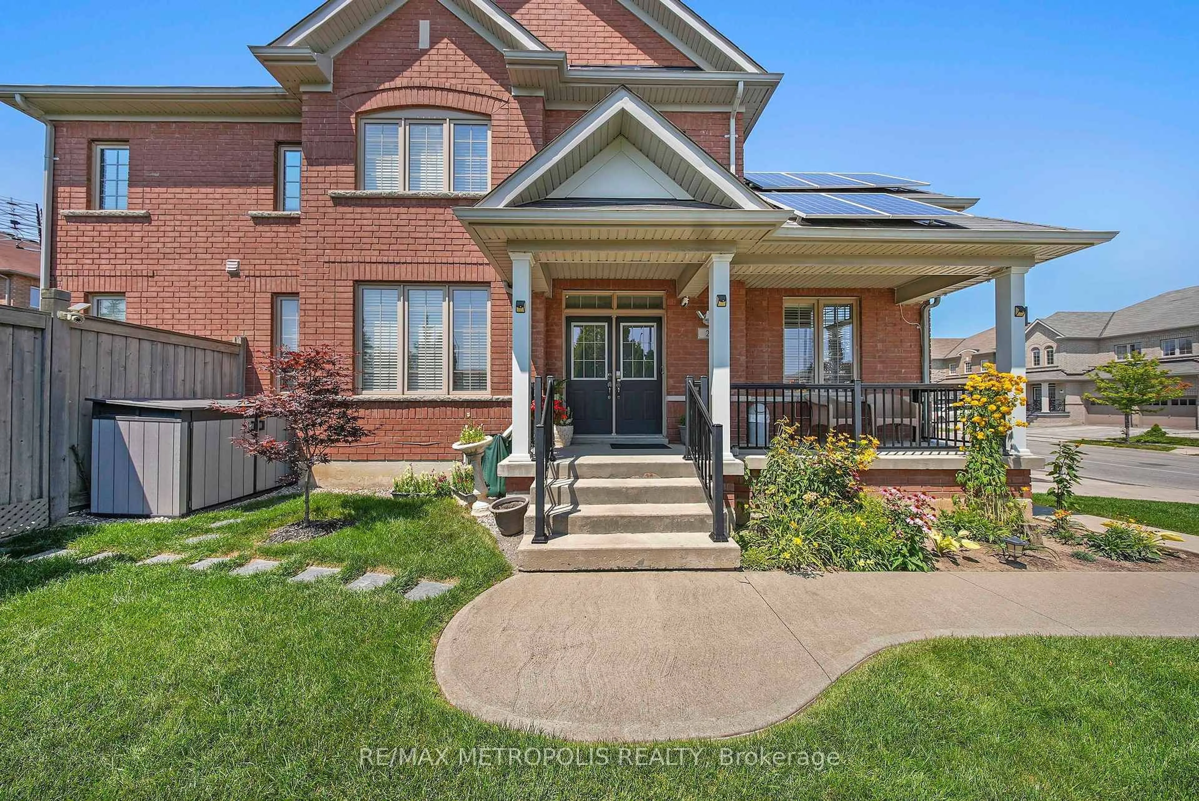 Home with brick exterior material, street for 2 Brentwick Dr, Brampton Ontario L6X 3B3