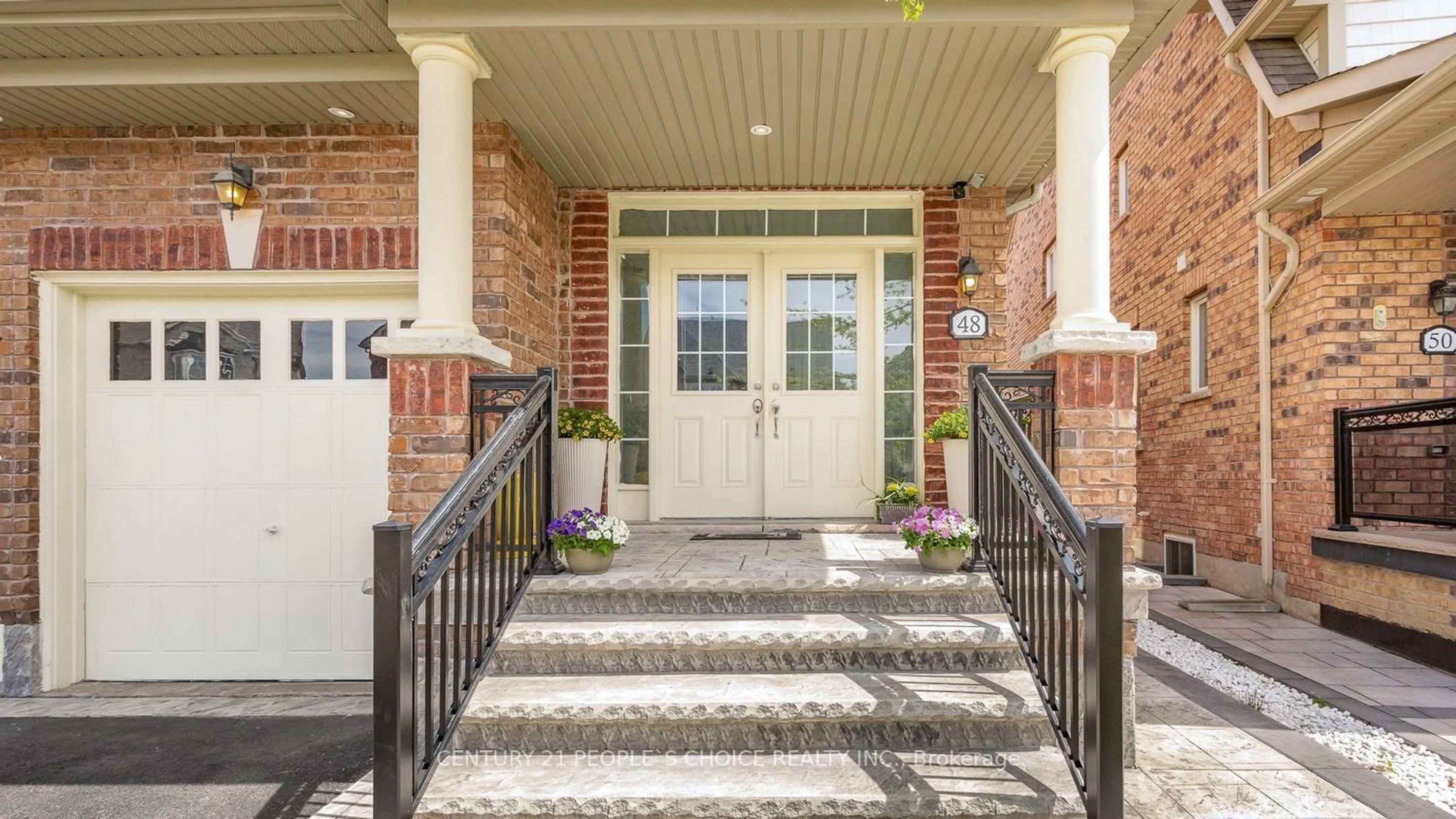 Indoor entryway for 48 Wishing Well Cres, Caledon Ontario L7C 3R3