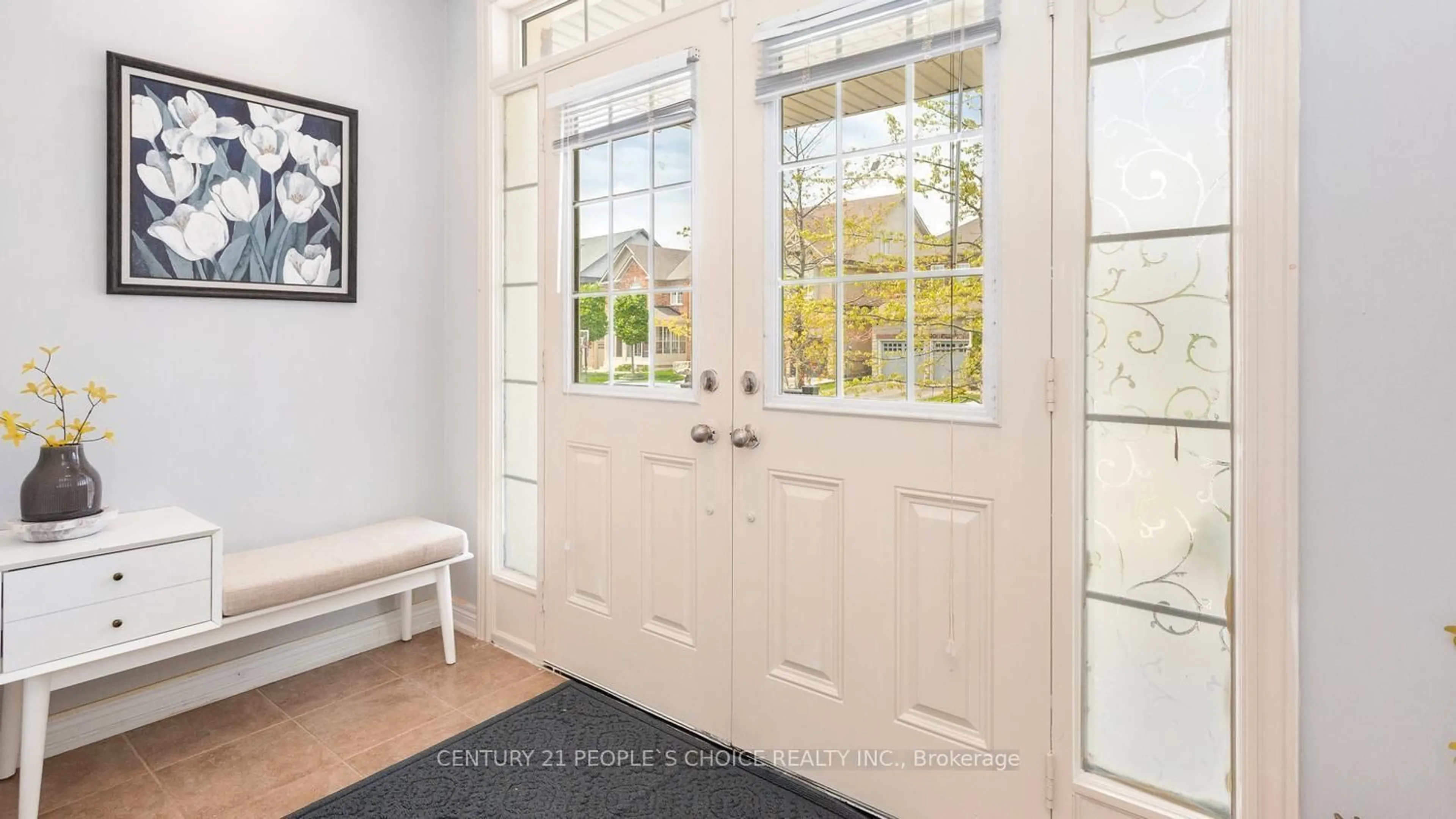 Indoor entryway for 48 Wishing Well Cres, Caledon Ontario L7C 3R3