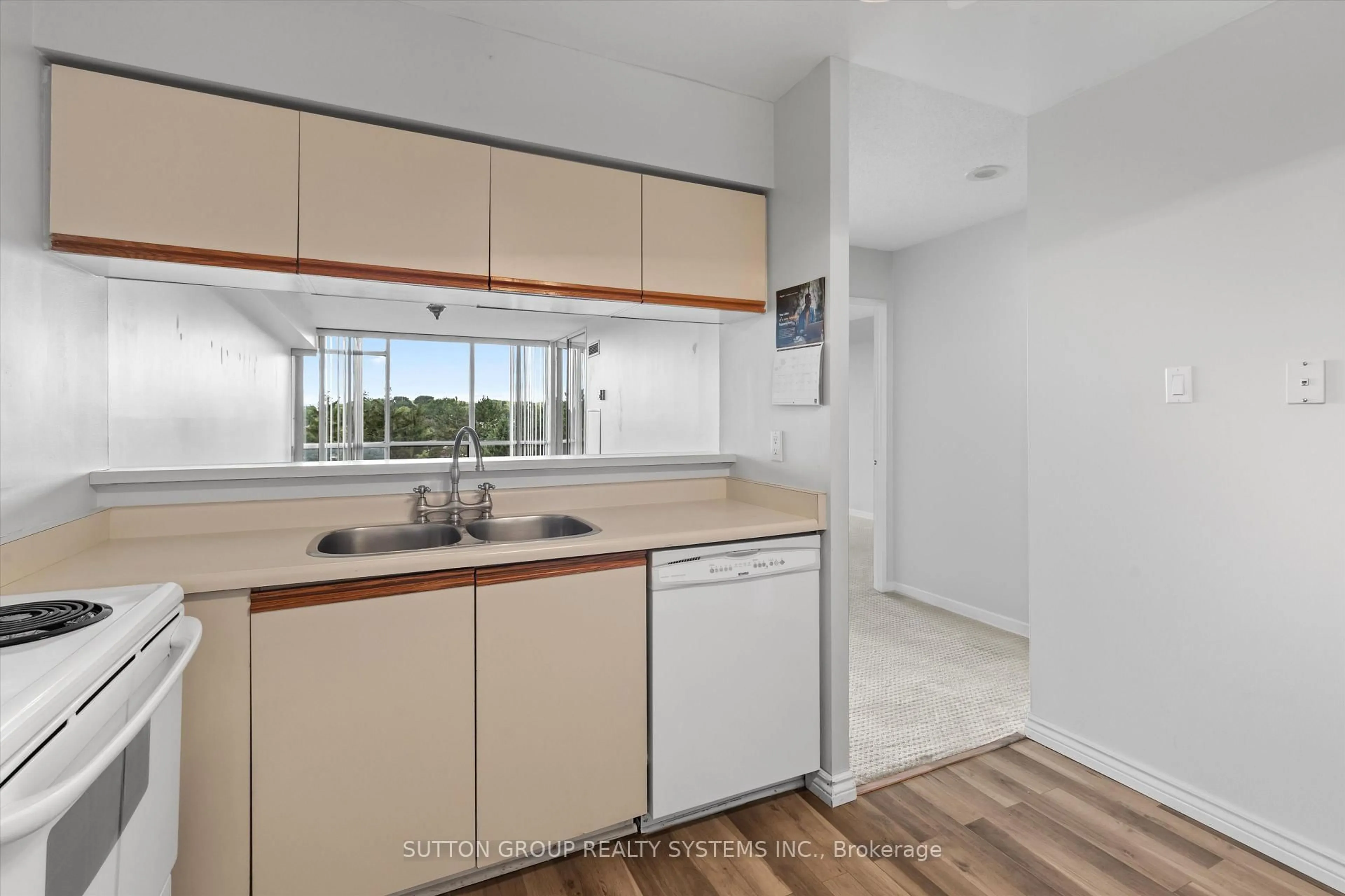 Standard kitchen, unknown for 26 Hanover Rd #609, Brampton Ontario L6S 4T2