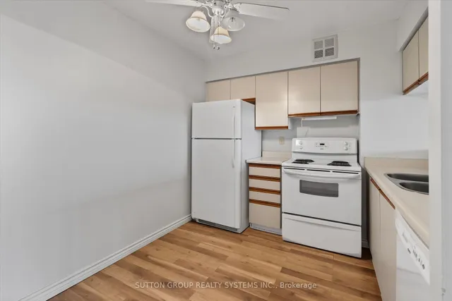 26 Hanover Rd #609, Brampton 5