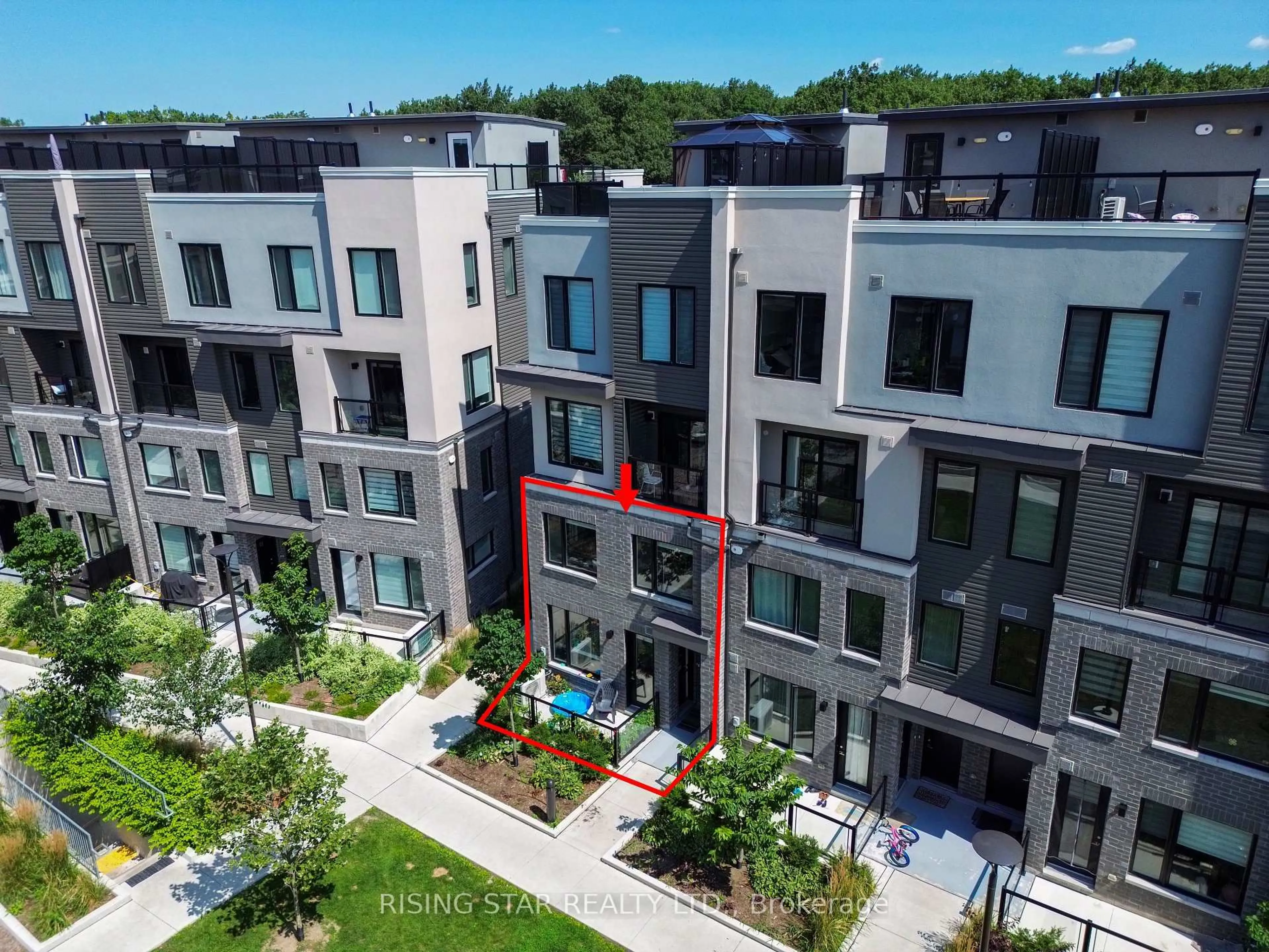A pic from outside/outdoor area/front of a property/back of a property/a pic from drone, city buildings view from balcony for 3538 Colonial Dr #12, Mississauga Ontario L5L 0C1