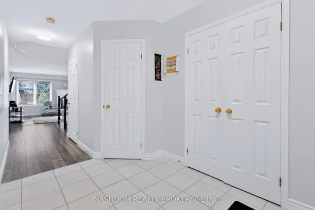 1283 Blanshard Dr #14, Burlington 4