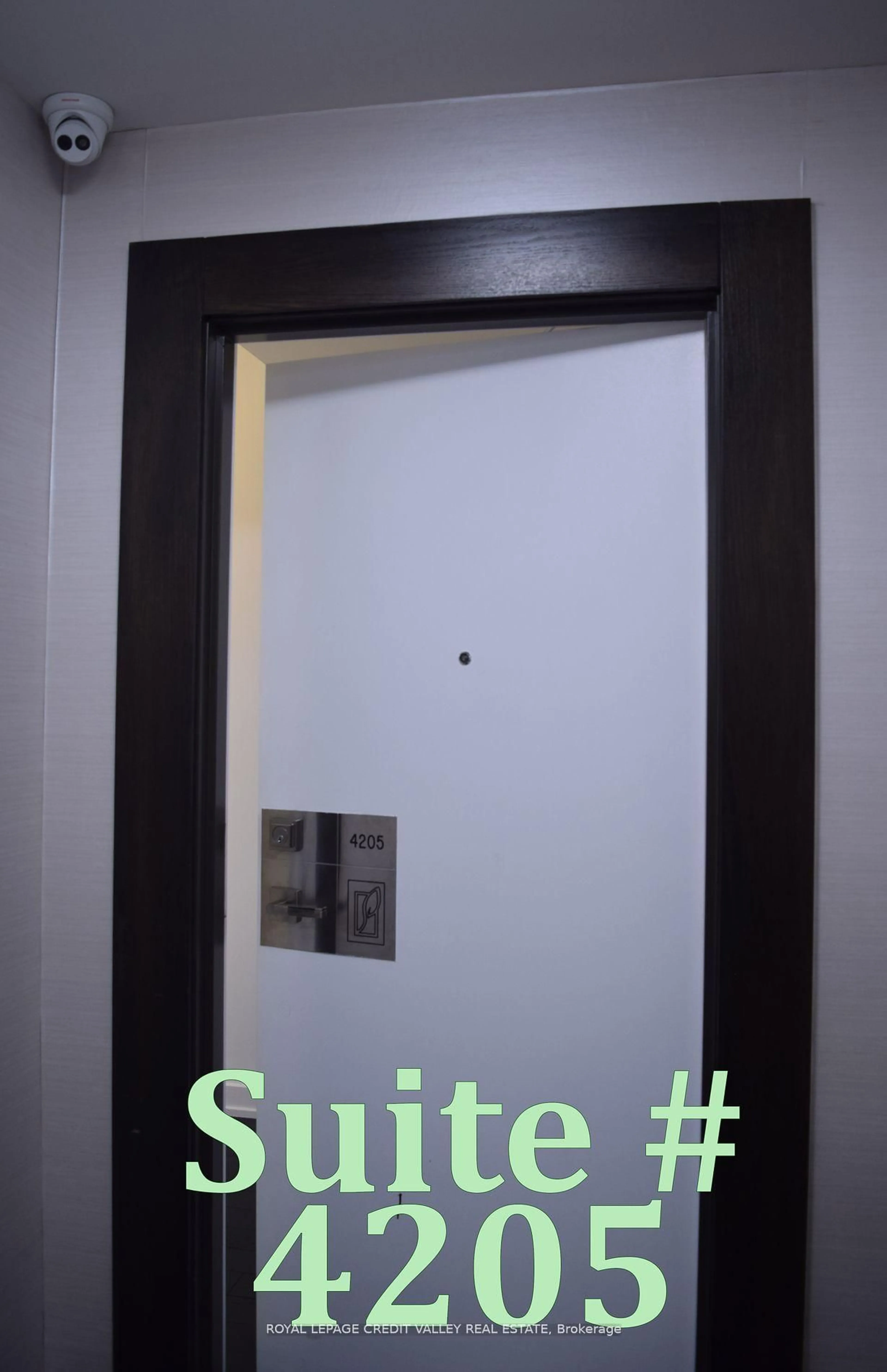 A pic of a room for 4011 Brickstone Mews #4205, Mississauga Ontario L5B 0J7