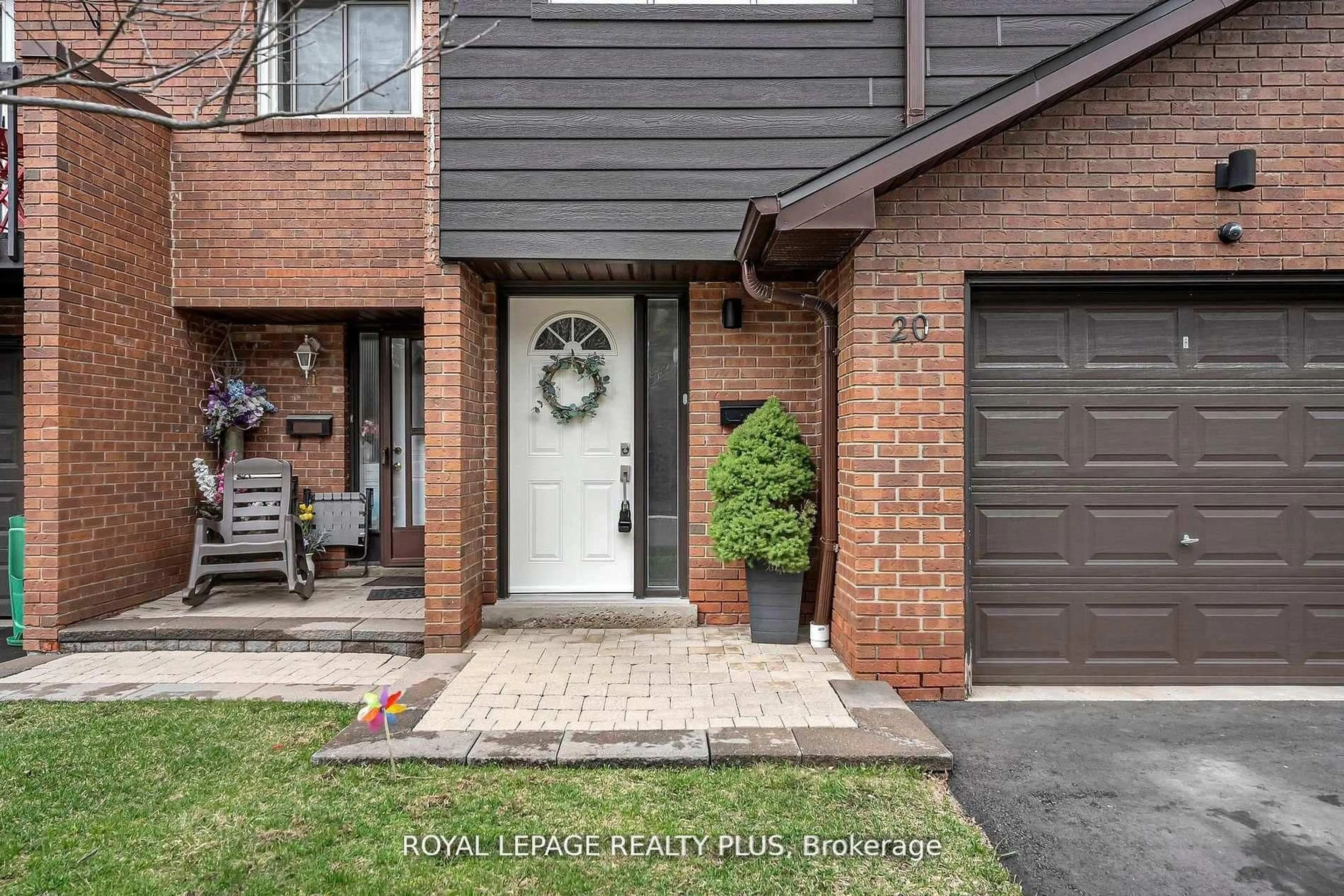 Home with brick exterior material, street for 1755 Rathburn Rd #20, Mississauga Ontario L4E 2M8