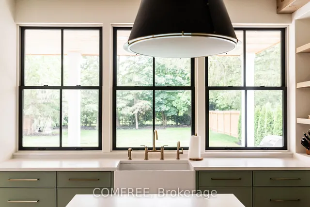 1114 TRUMAN Ave, Oakville 5