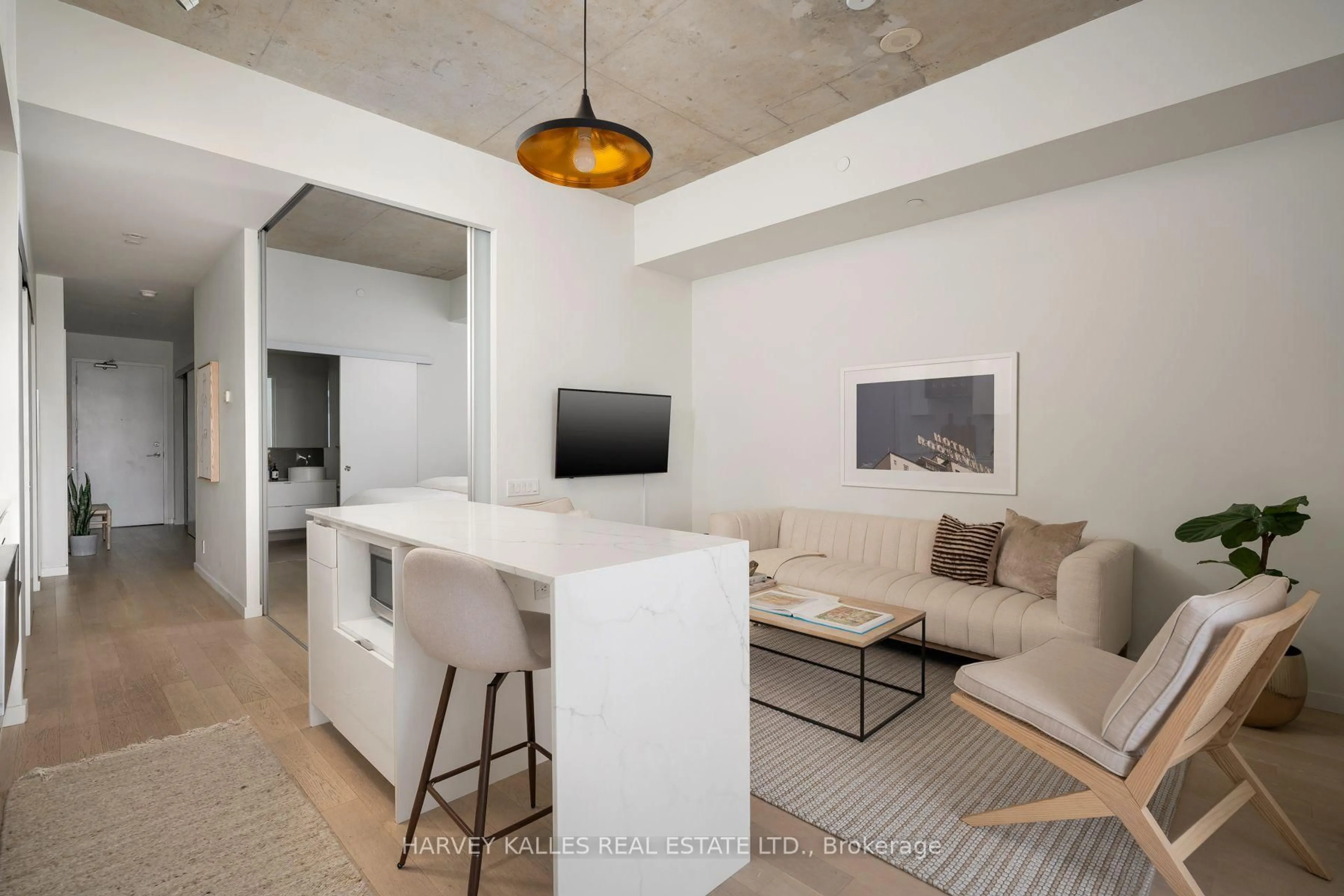 Unknown for 383 Sorauren Ave #809, Toronto Ontario M6R 0A4