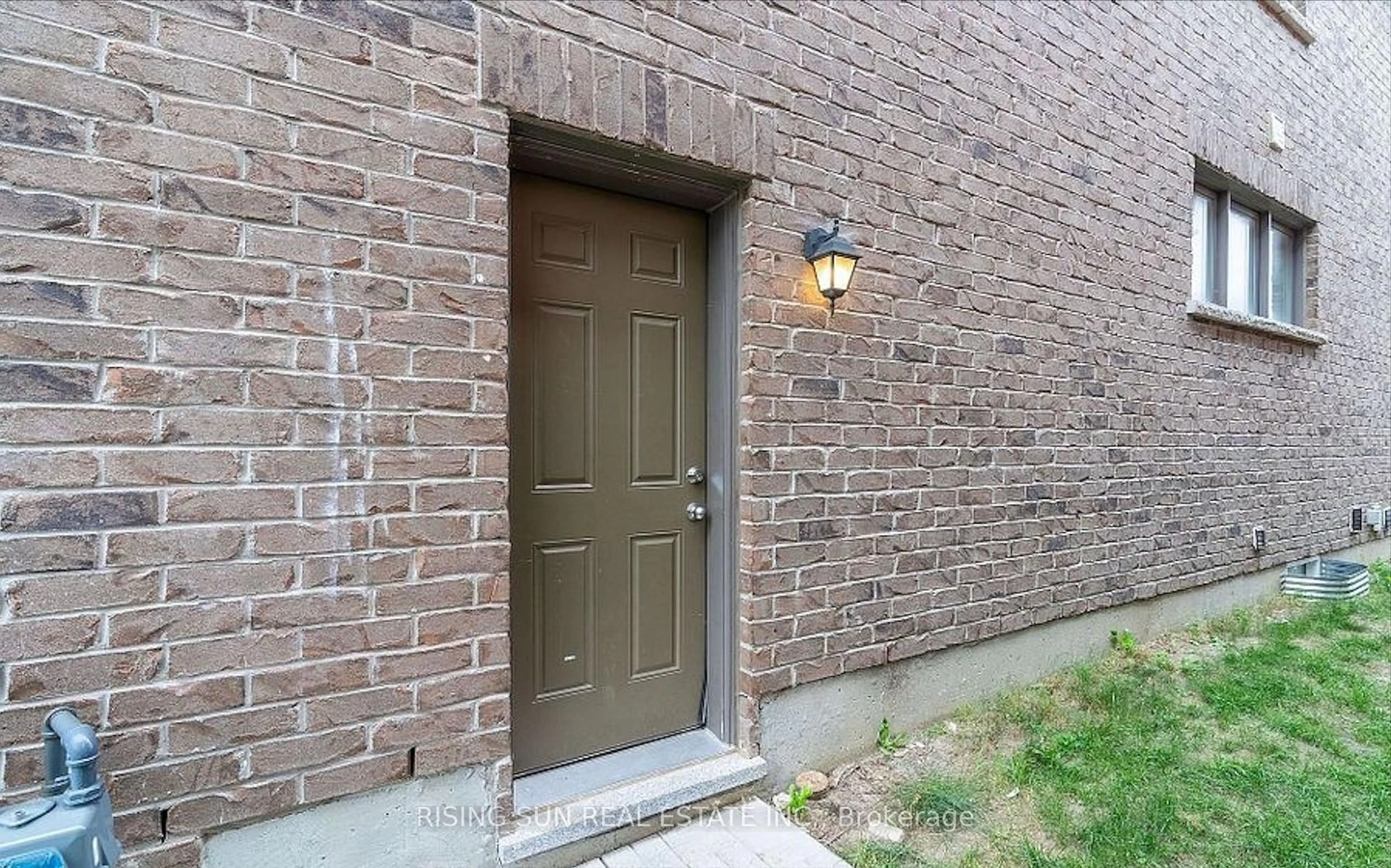 Unknown for 24 Herrick Dr, Brampton Ontario L7A 5G2