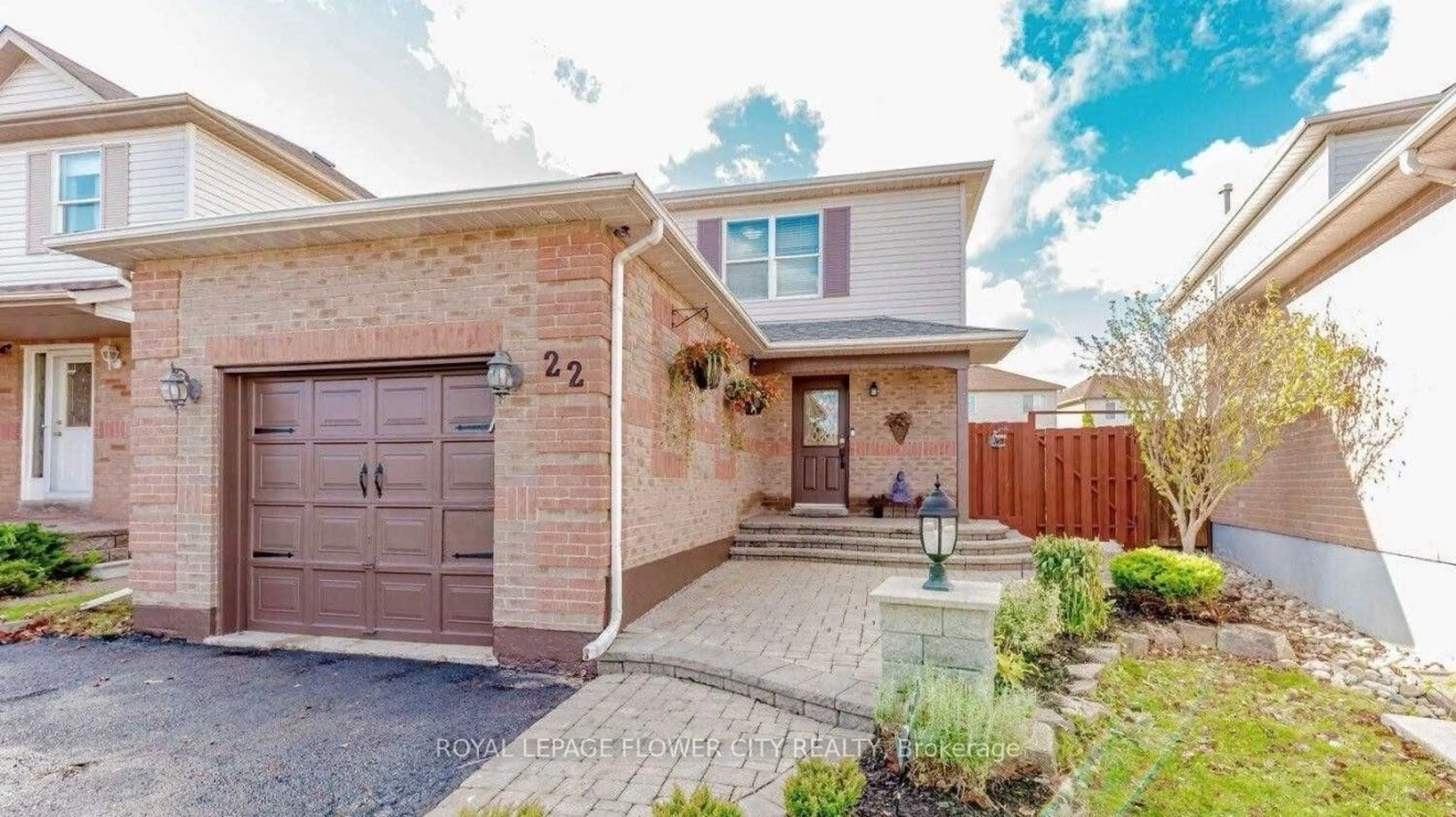 Home with brick exterior material, street for 22 Wallingford Crt, Brampton Ontario L6Y 4V7