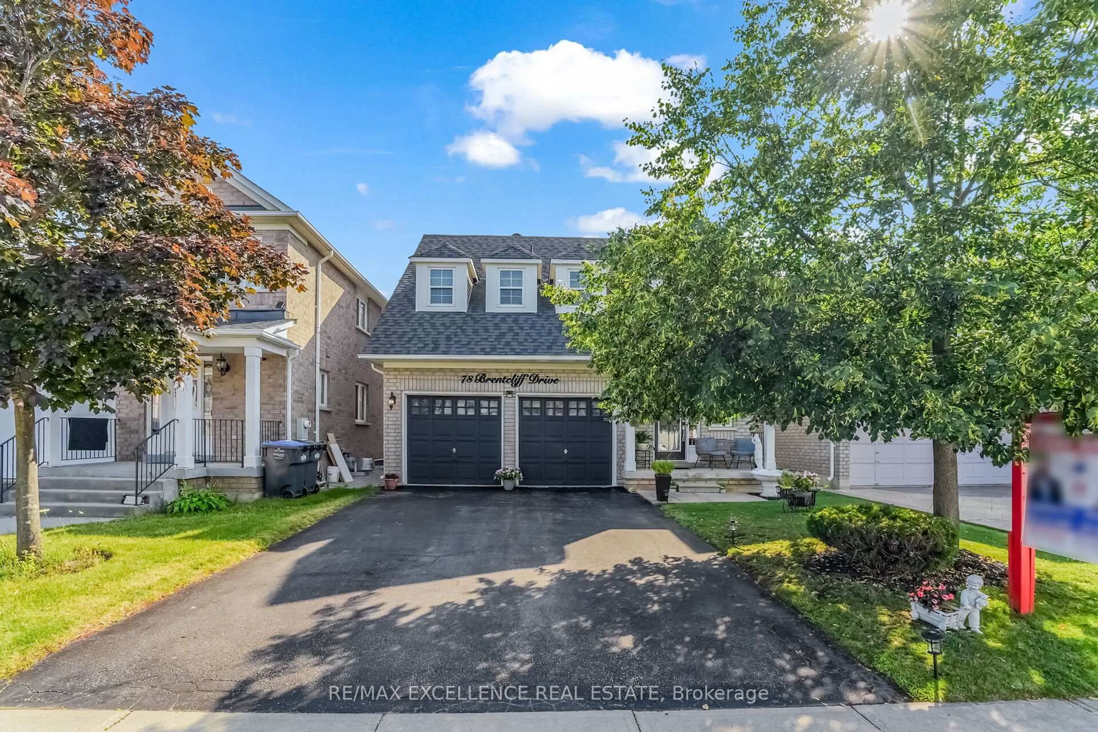 Home with vinyl exterior material, street for 78 Brentcliff Dr, Brampton Ontario L7A 3E7