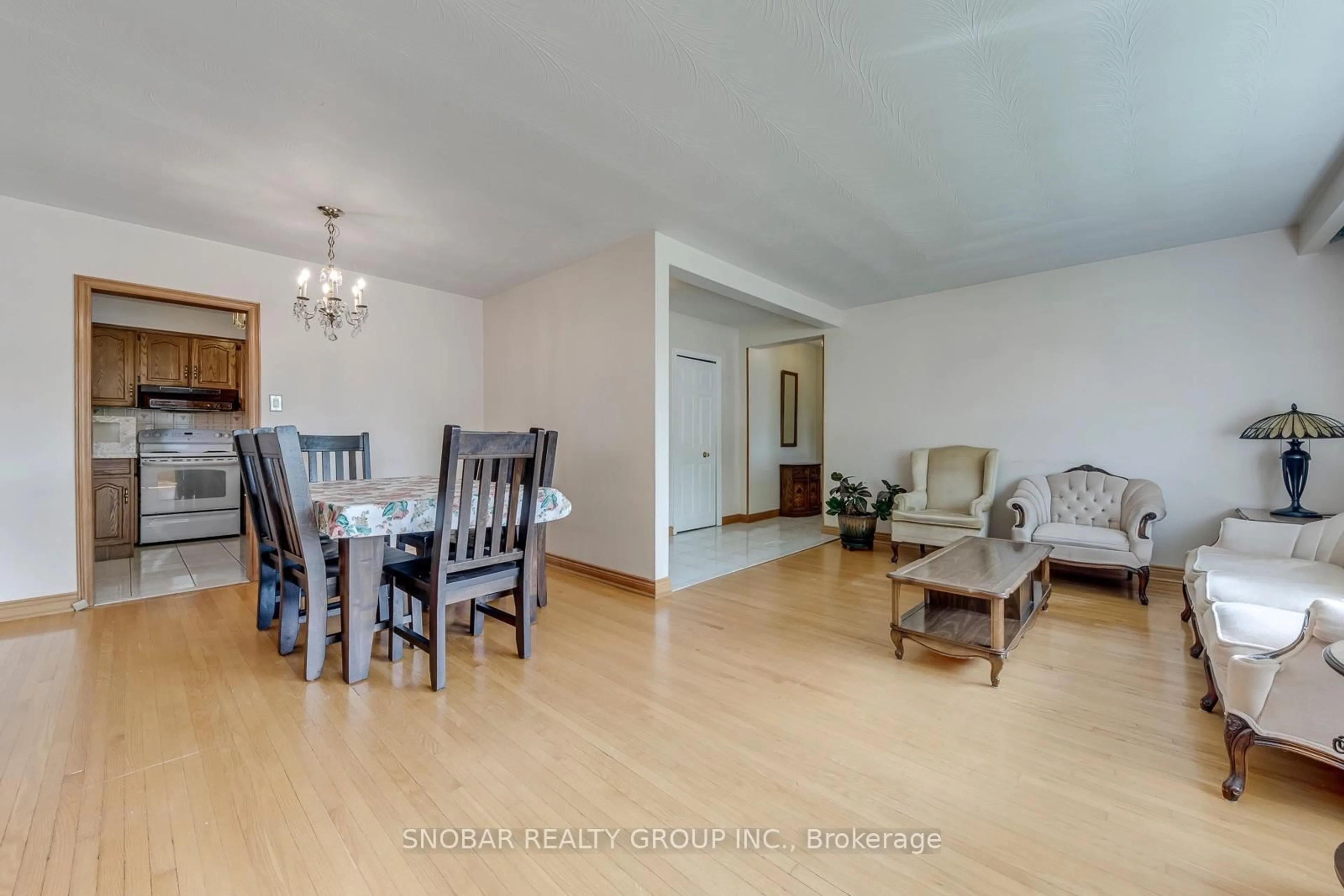 Unknown for 22 Thelmere Pl, Toronto Ontario M9R 2B7