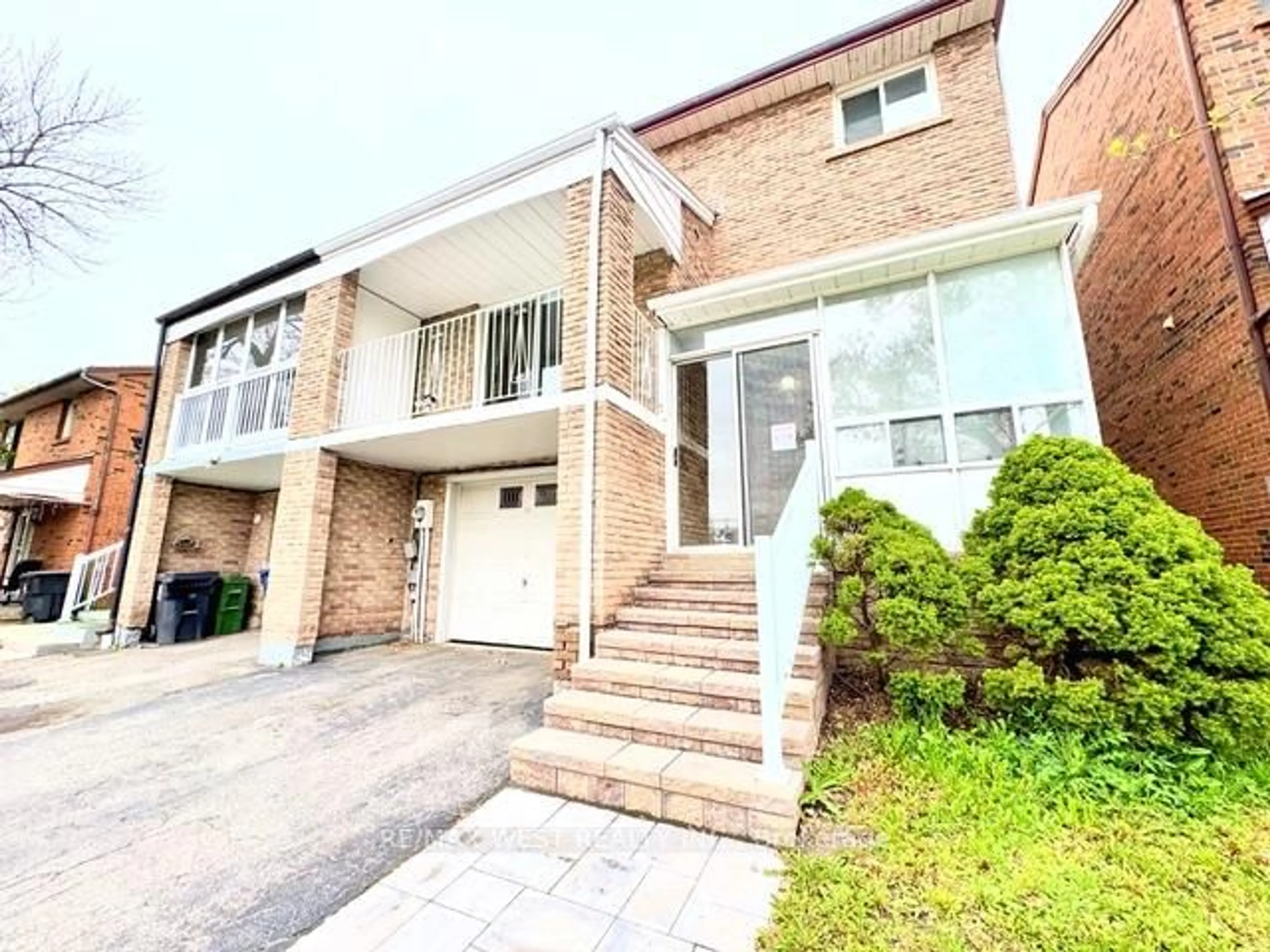Home with brick exterior material, street for 26 Brownridge Cres, Toronto Ontario M9V 4M5