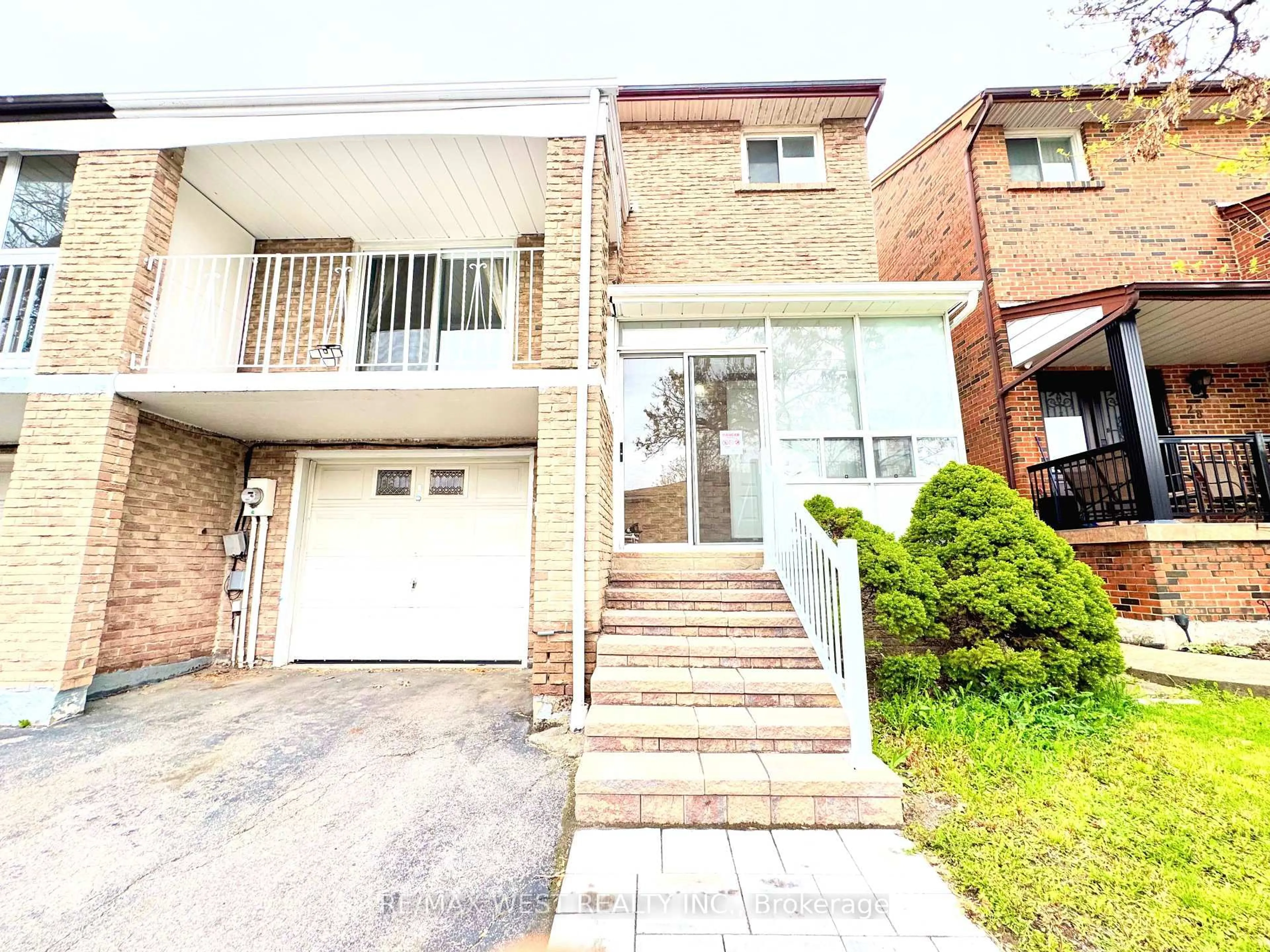Unknown for 26 Brownridge Cres, Toronto Ontario M9V 4M5