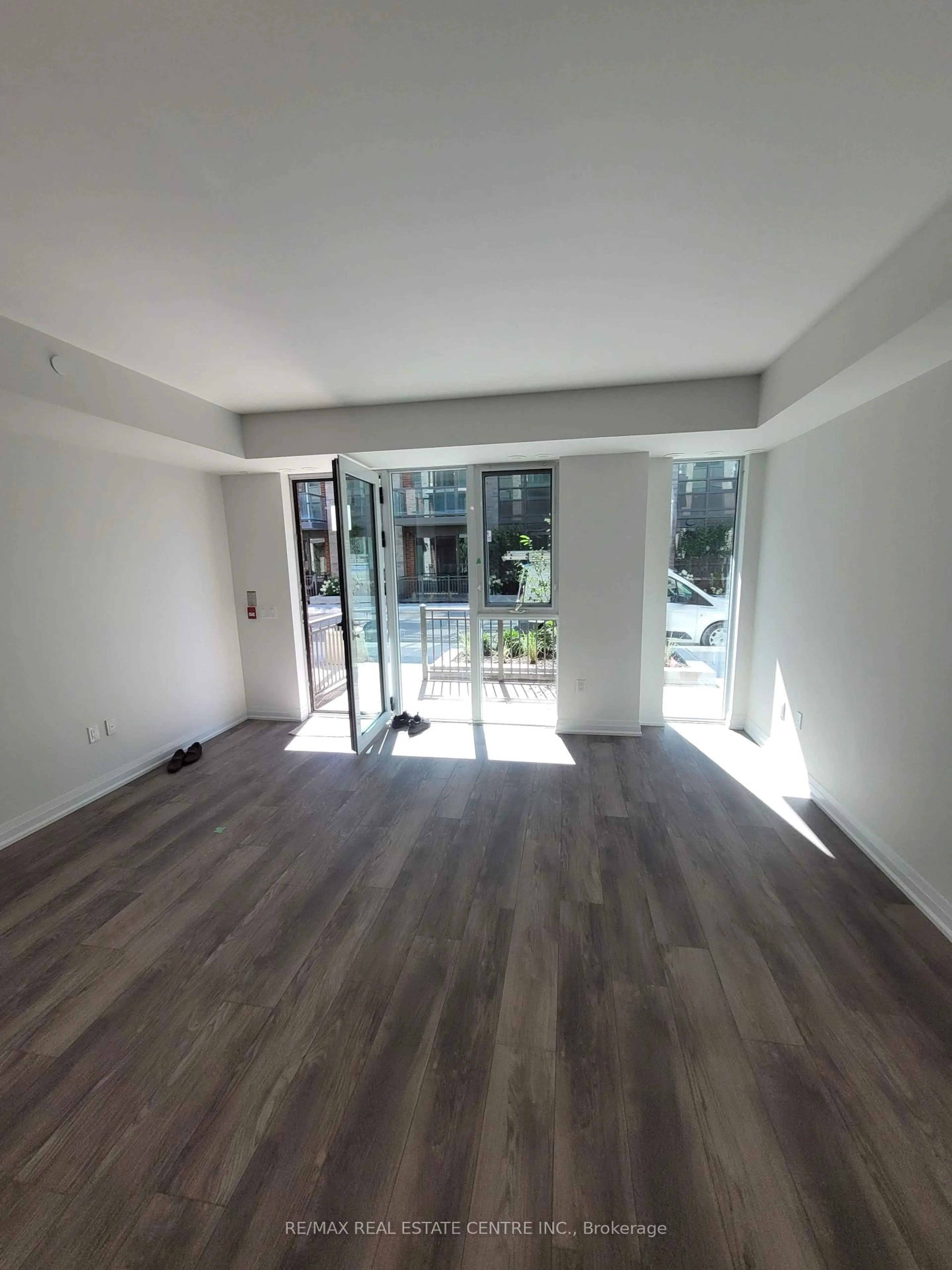 A pic of a room for 75 Attmar Dr #140, Brampton Ontario L6P 0Y6