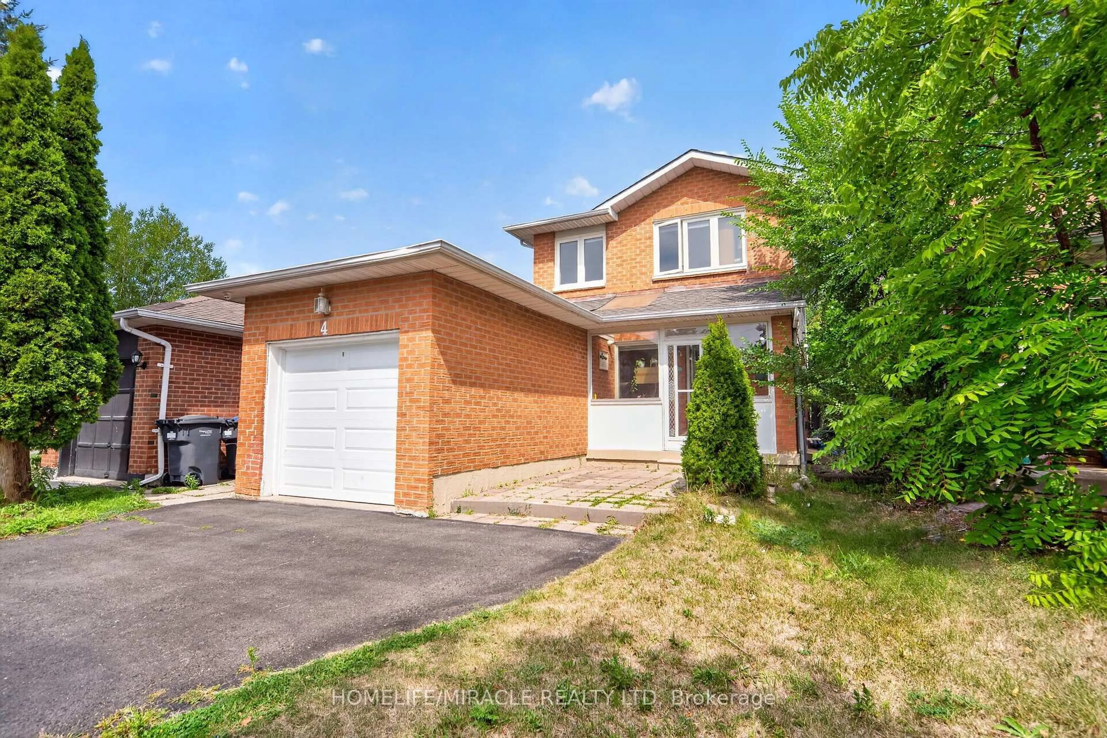 Home with brick exterior material, street for 4 Summertime Crt, Brampton Ontario L6Z 2B4