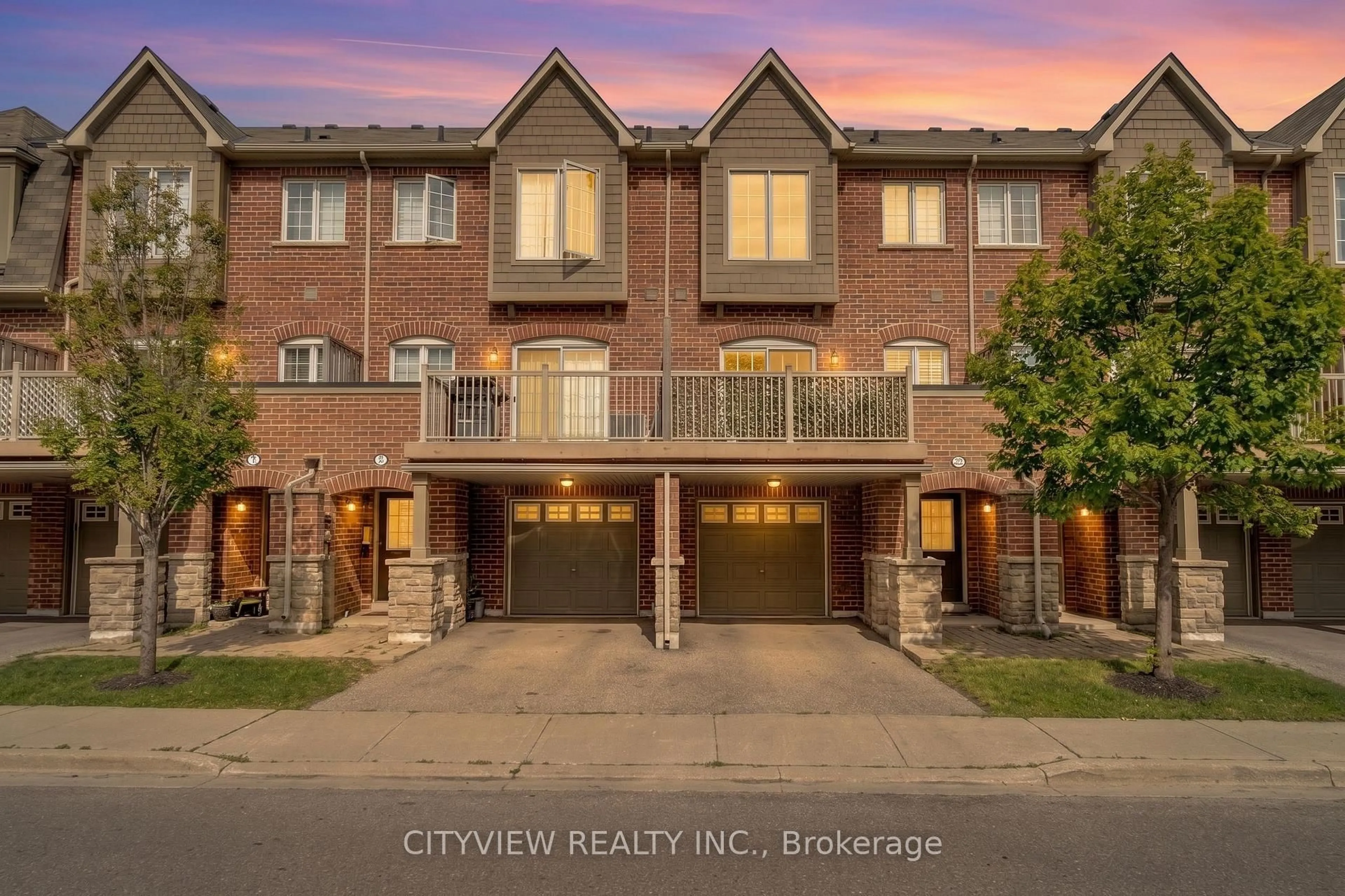 Unknown for 3170 Boxford Cres #5, Mississauga Ontario L5M 0X1