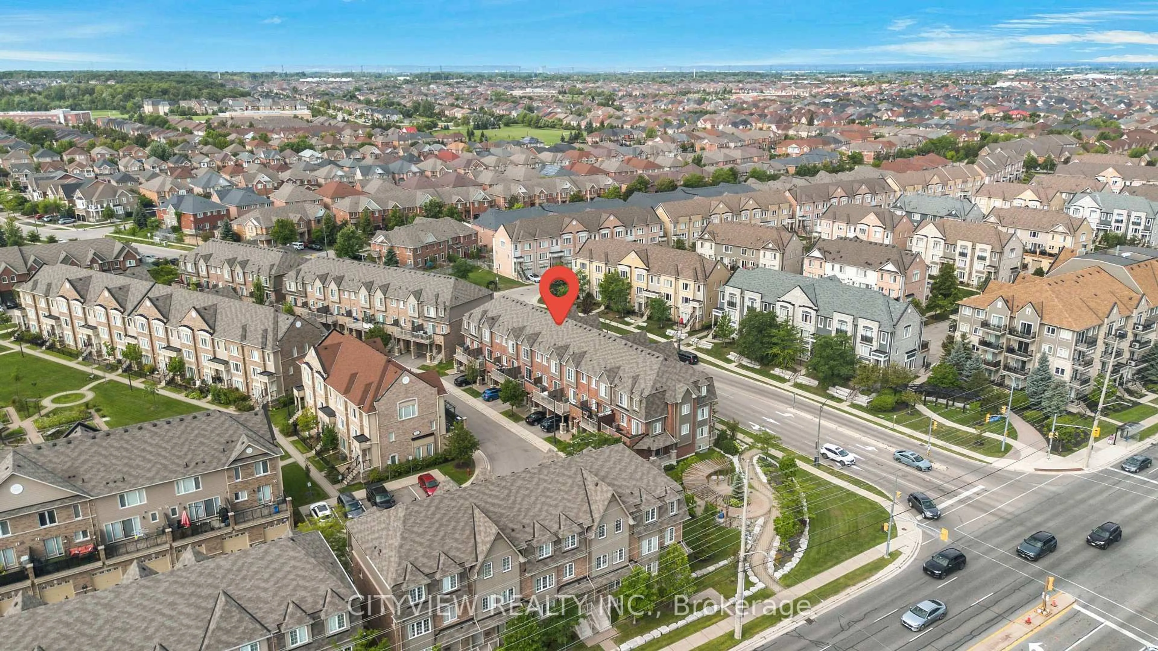 A pic from outside/outdoor area/front of a property/back of a property/a pic from drone, city buildings view from balcony for 3170 Boxford Cres #5, Mississauga Ontario L5M 0X1